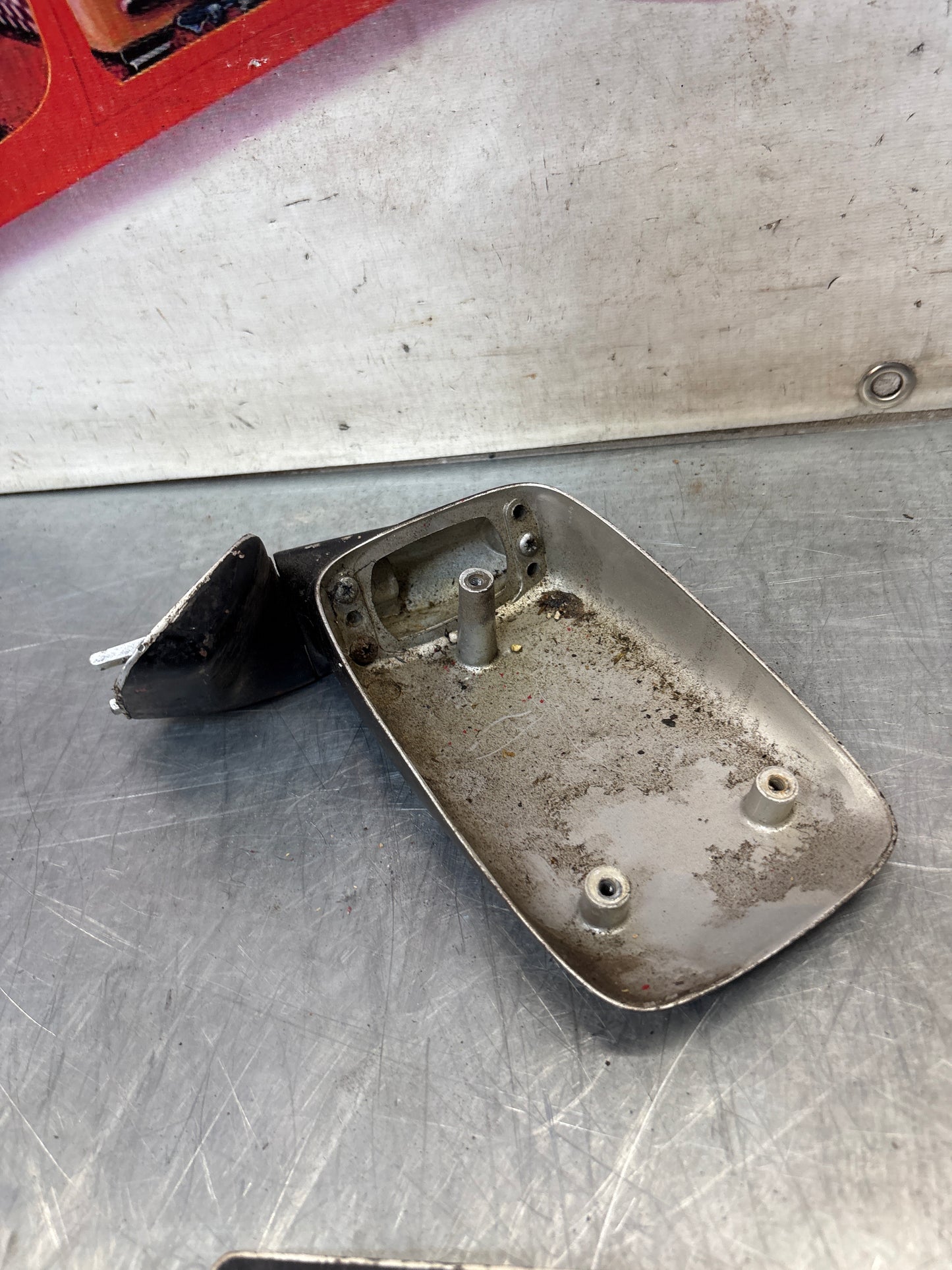 Porsche 928s right side Mirror base, used 92873102403