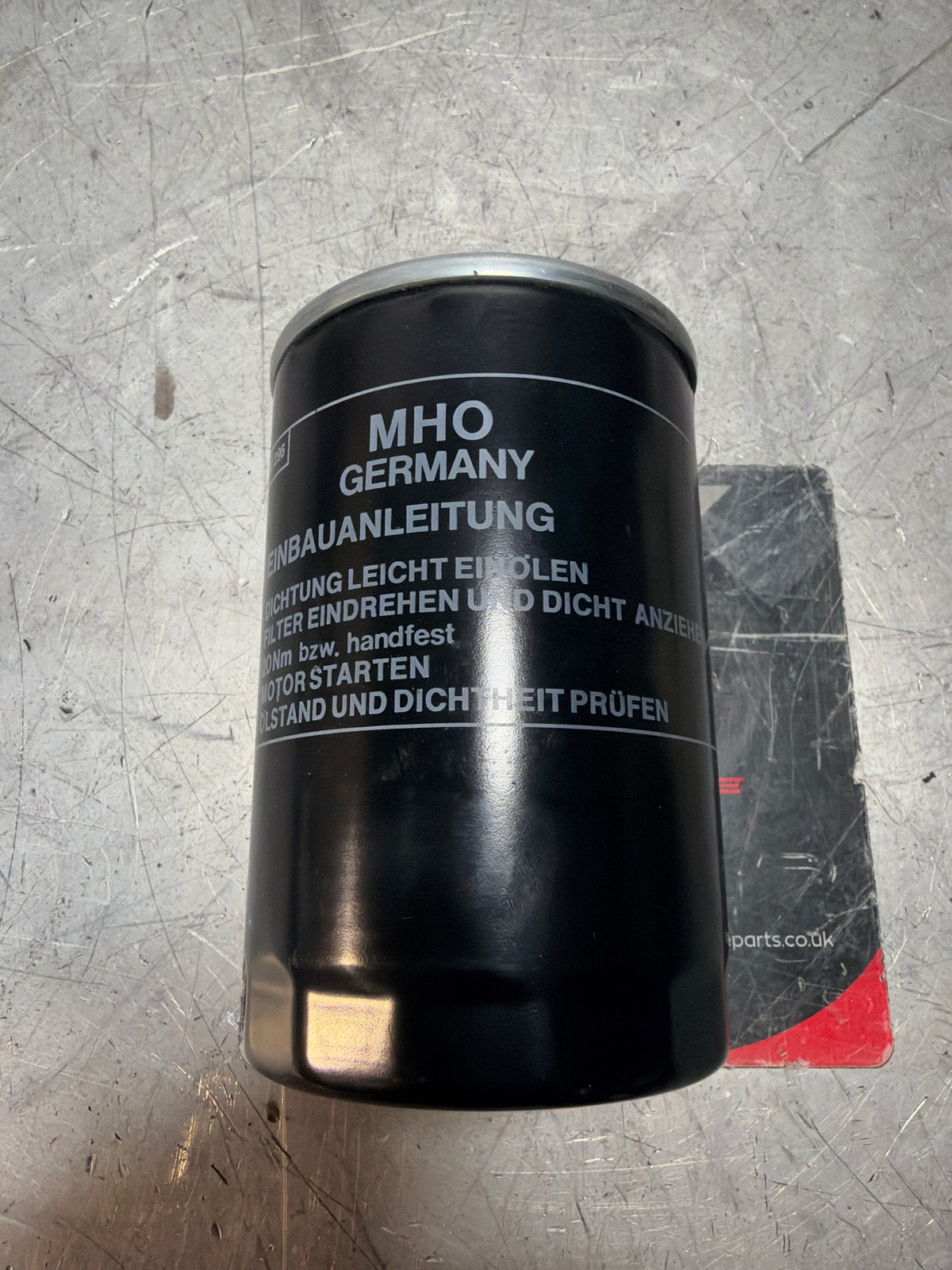 Porsche 924 Oil filter- 056115561G- NEW