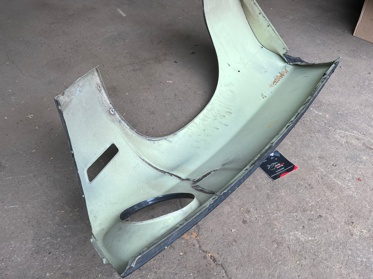Porsche 928 -87 front left wing, 92850301103 used
