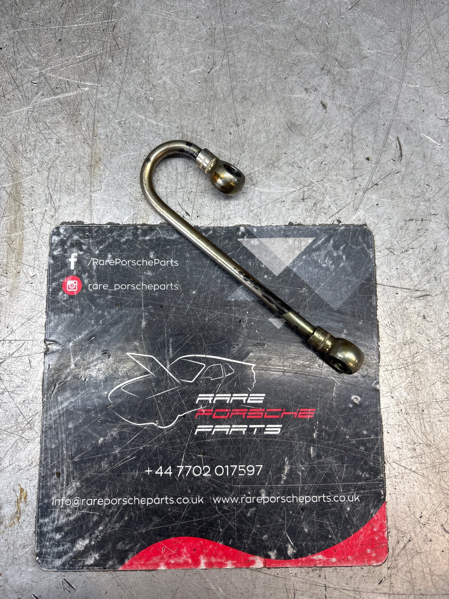 Porsche 944 S2 Oil pipe 94410516707, used