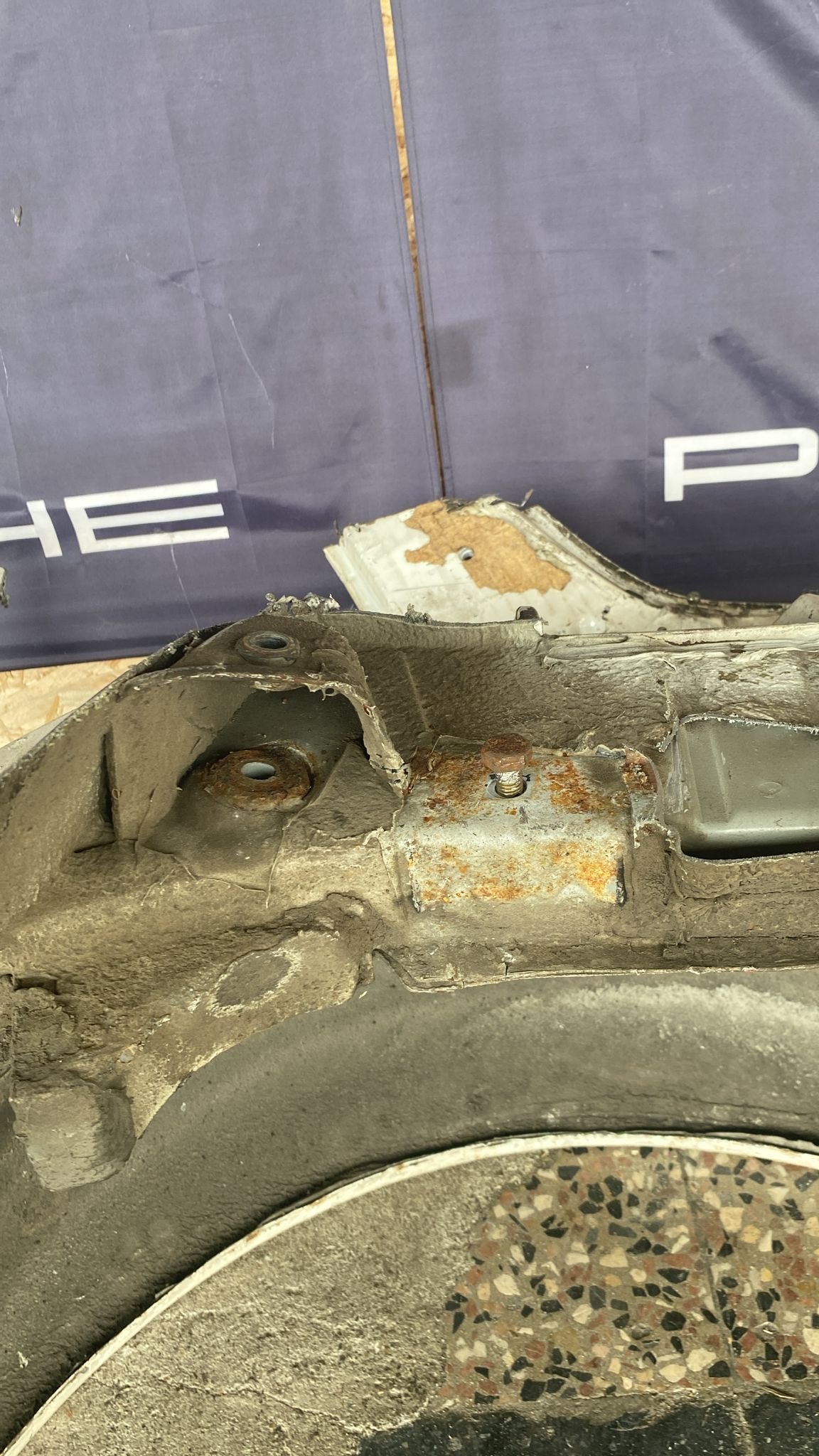 Porsche 944 Right side cut, rear fender 94450390403,