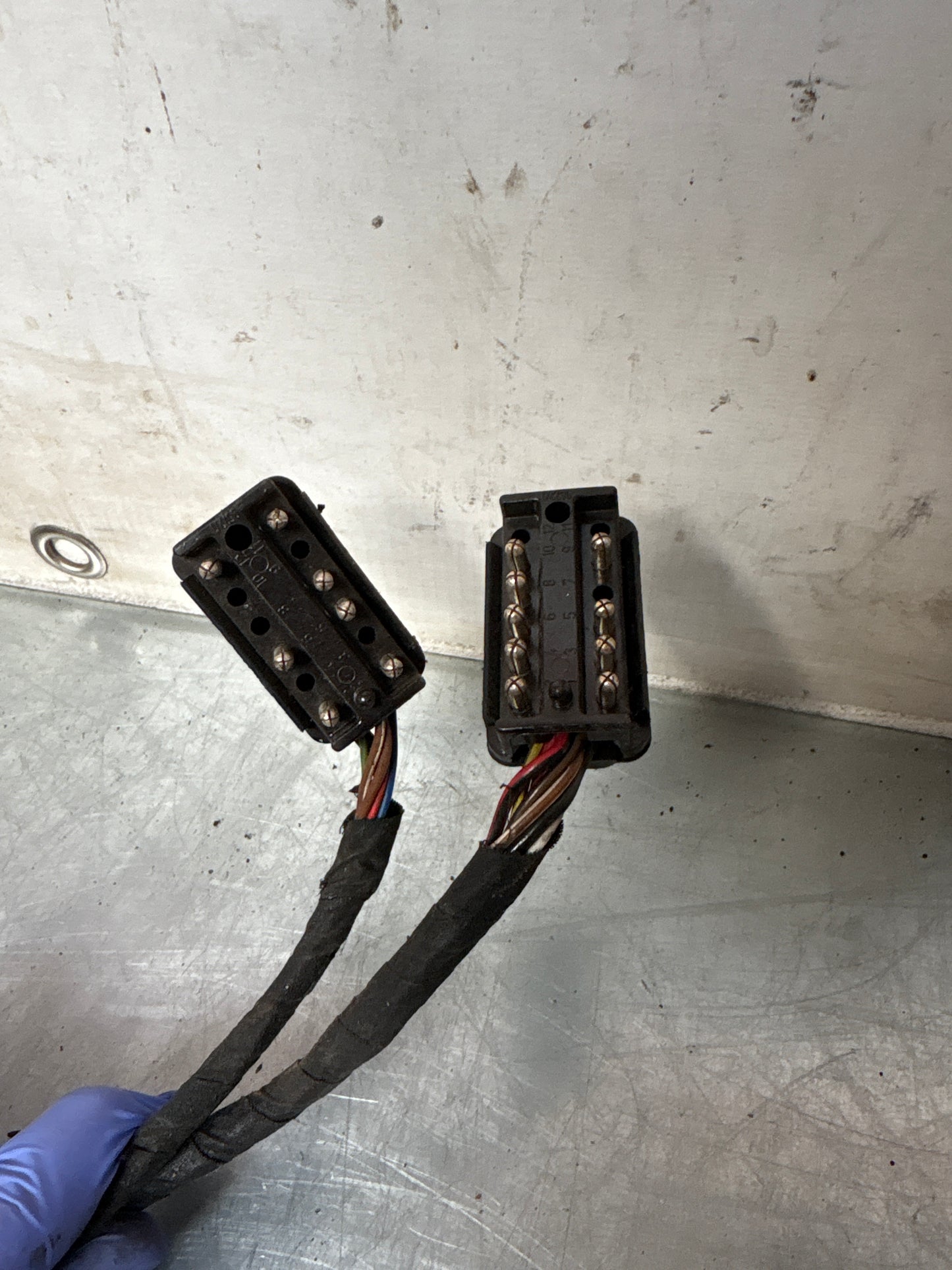 Porsche 944 S2 Turbo passenger door wiring loom with M651 sound system 94461203405 LHD