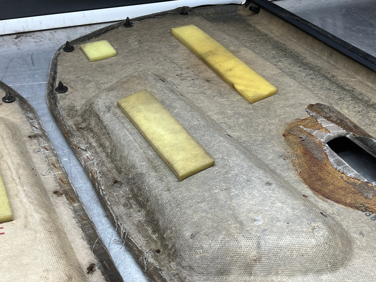 Porsche 924 944 -85.5 pair of Used RHD Porsche pinstripe black / white door cards, 478867011 / 478867012 used