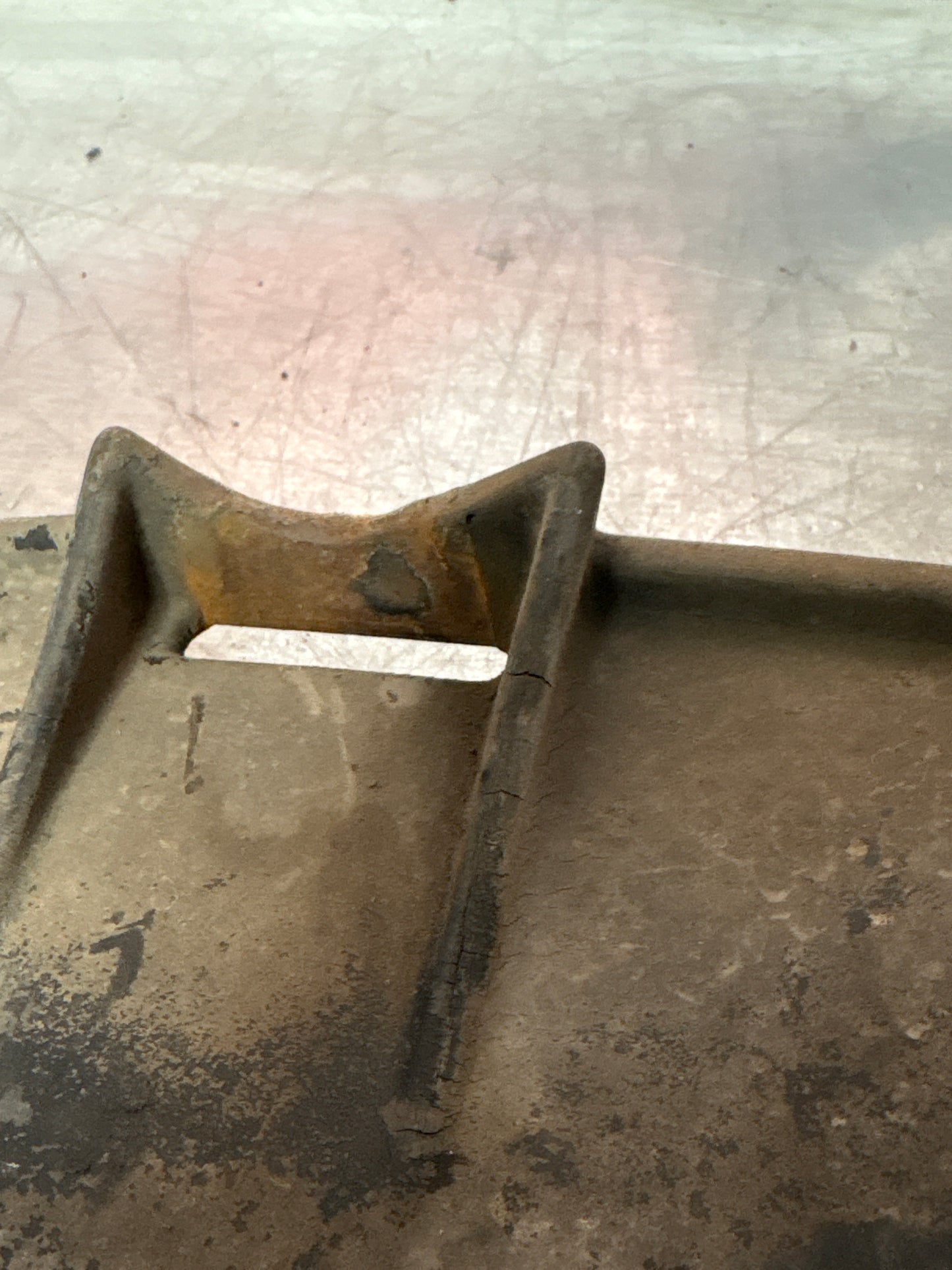 Porsche 928 control arm rubber spoiler left, used, 92834138901