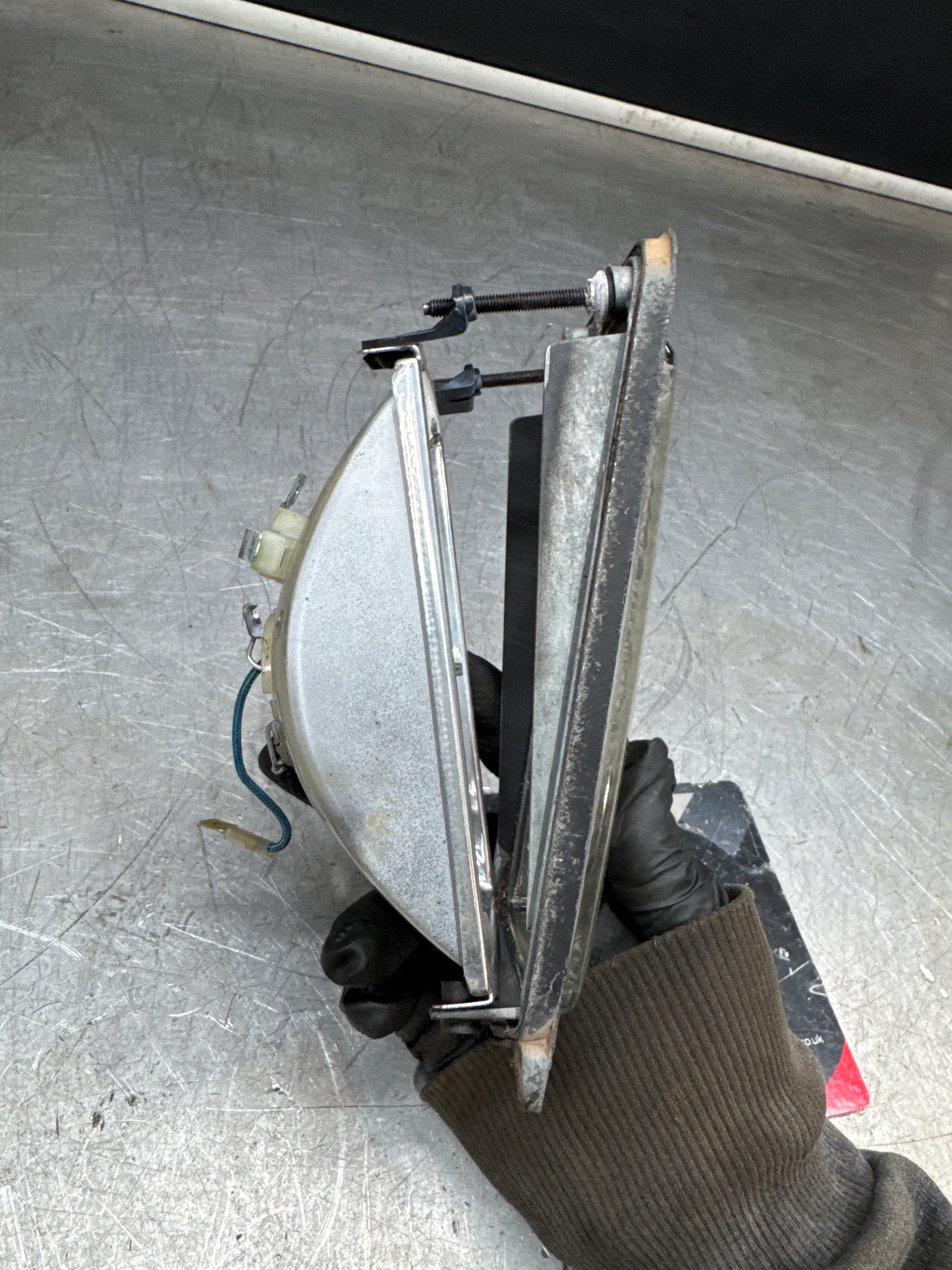 Porsche 924 Front left driving light, Used. No case. 477941751D