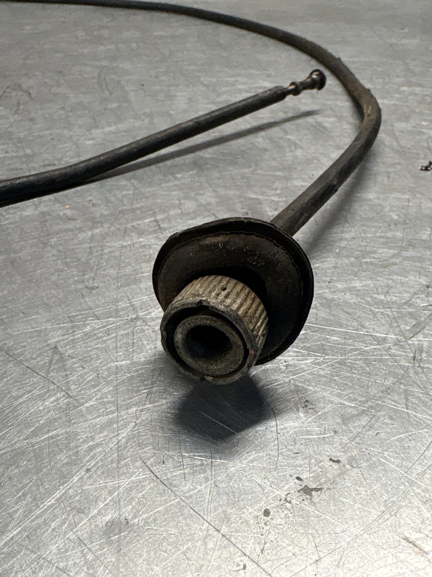 Porsche 924 early 944 LHD Speedo cable, 142957801C used