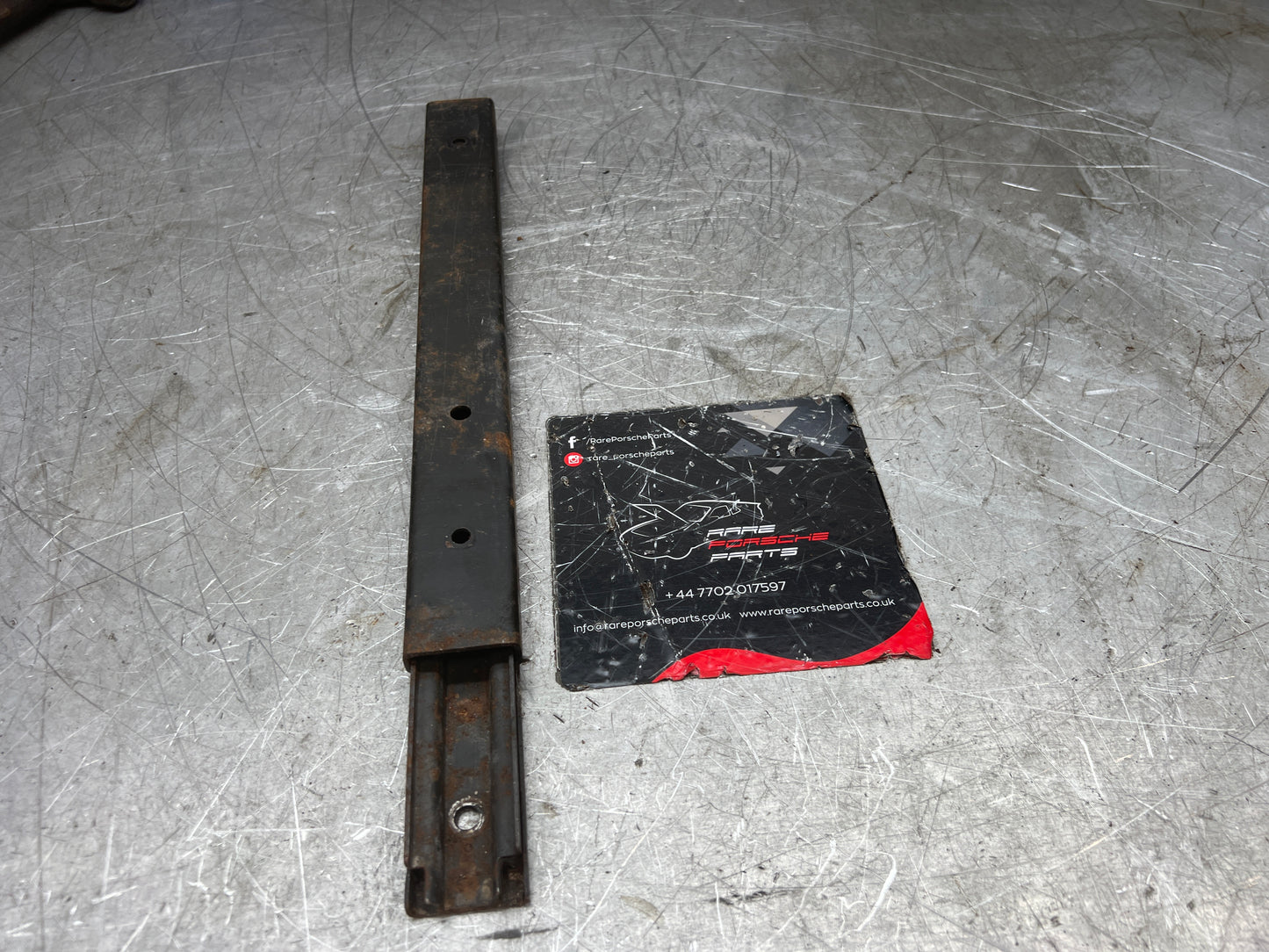 Porsche 924 944 911 seat runner 94452149100