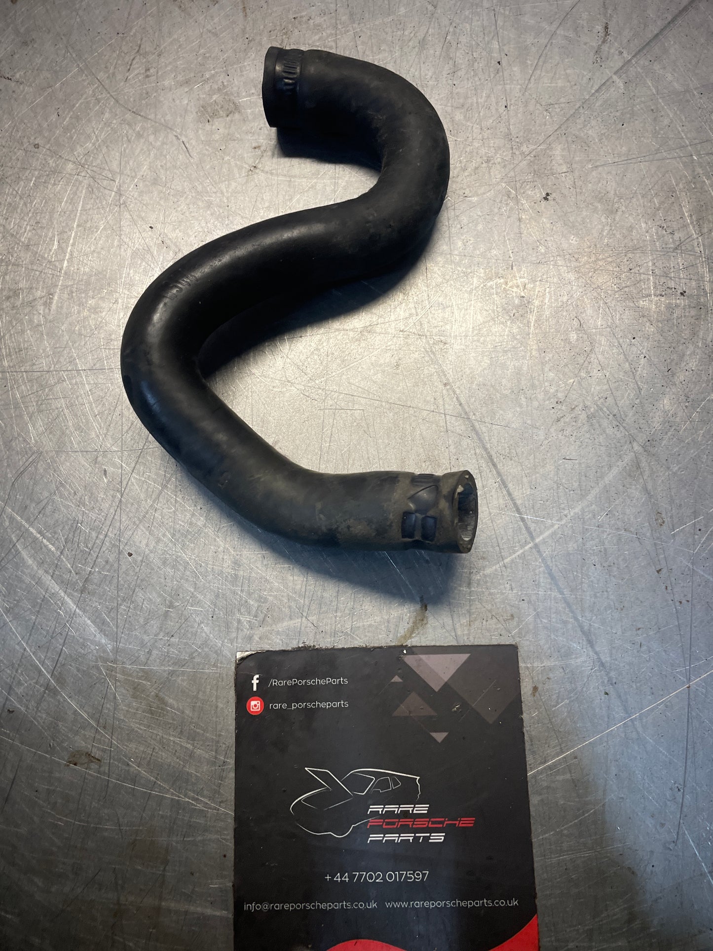 Porsche 928 heater hose, used 92757458703