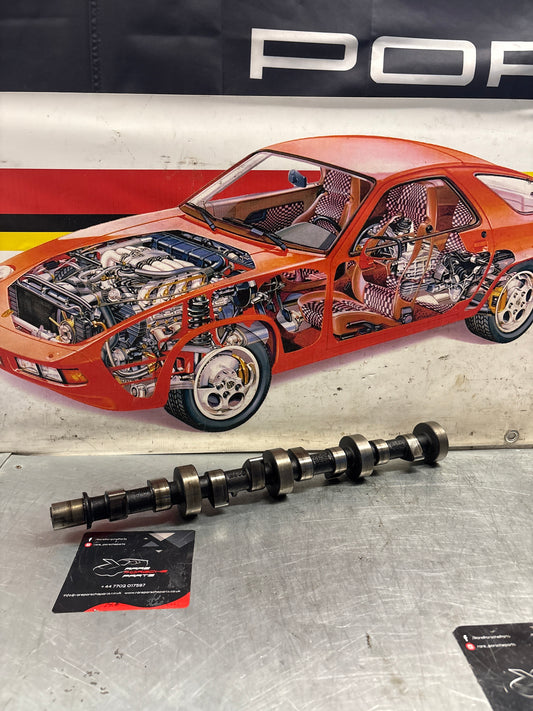 Porsche 944 Cam shaft, for spares or repair 9441051555R