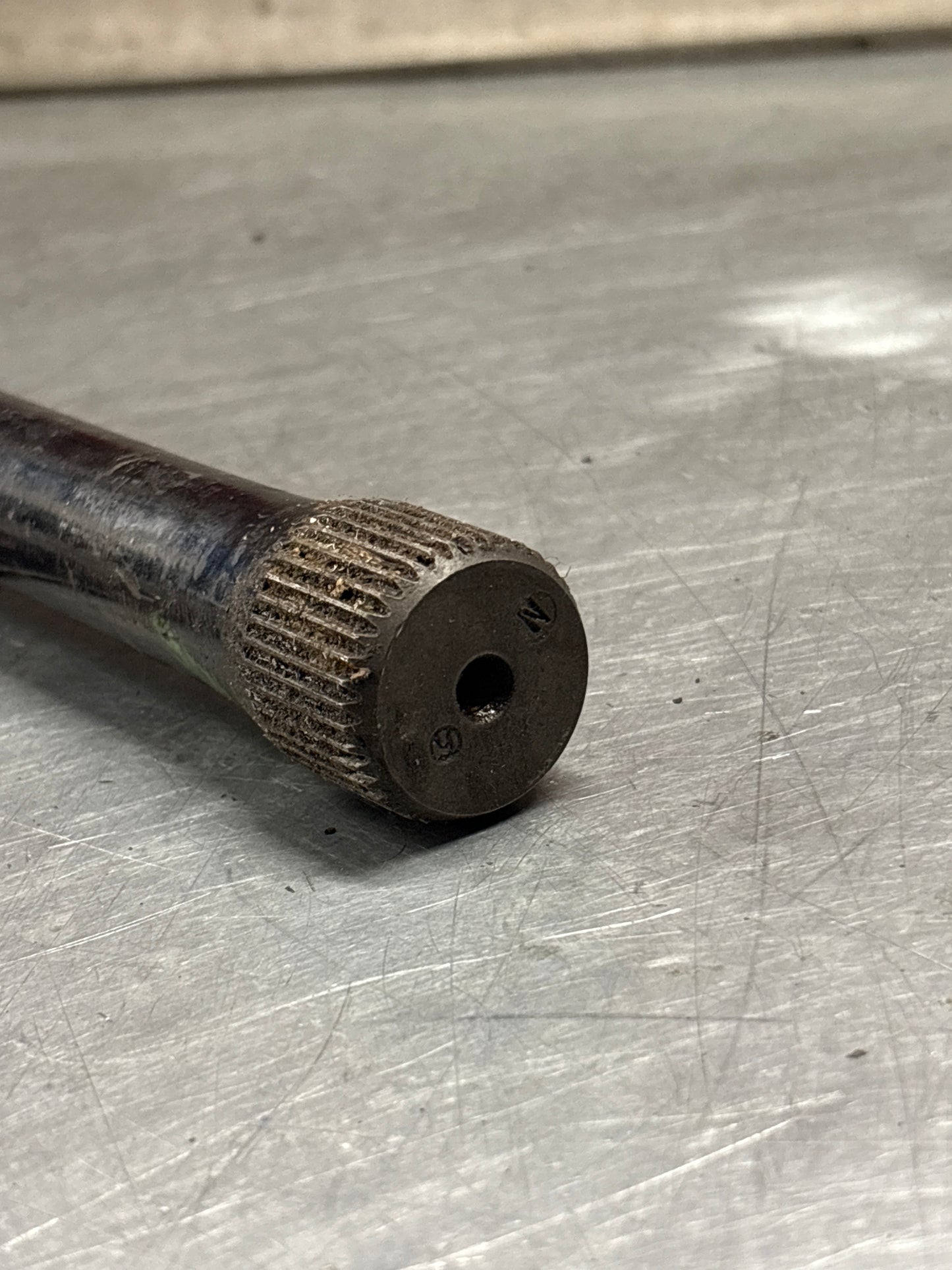 Porsche 944 Turbo rear right Torsion bar, used 95133310430 25,5mm