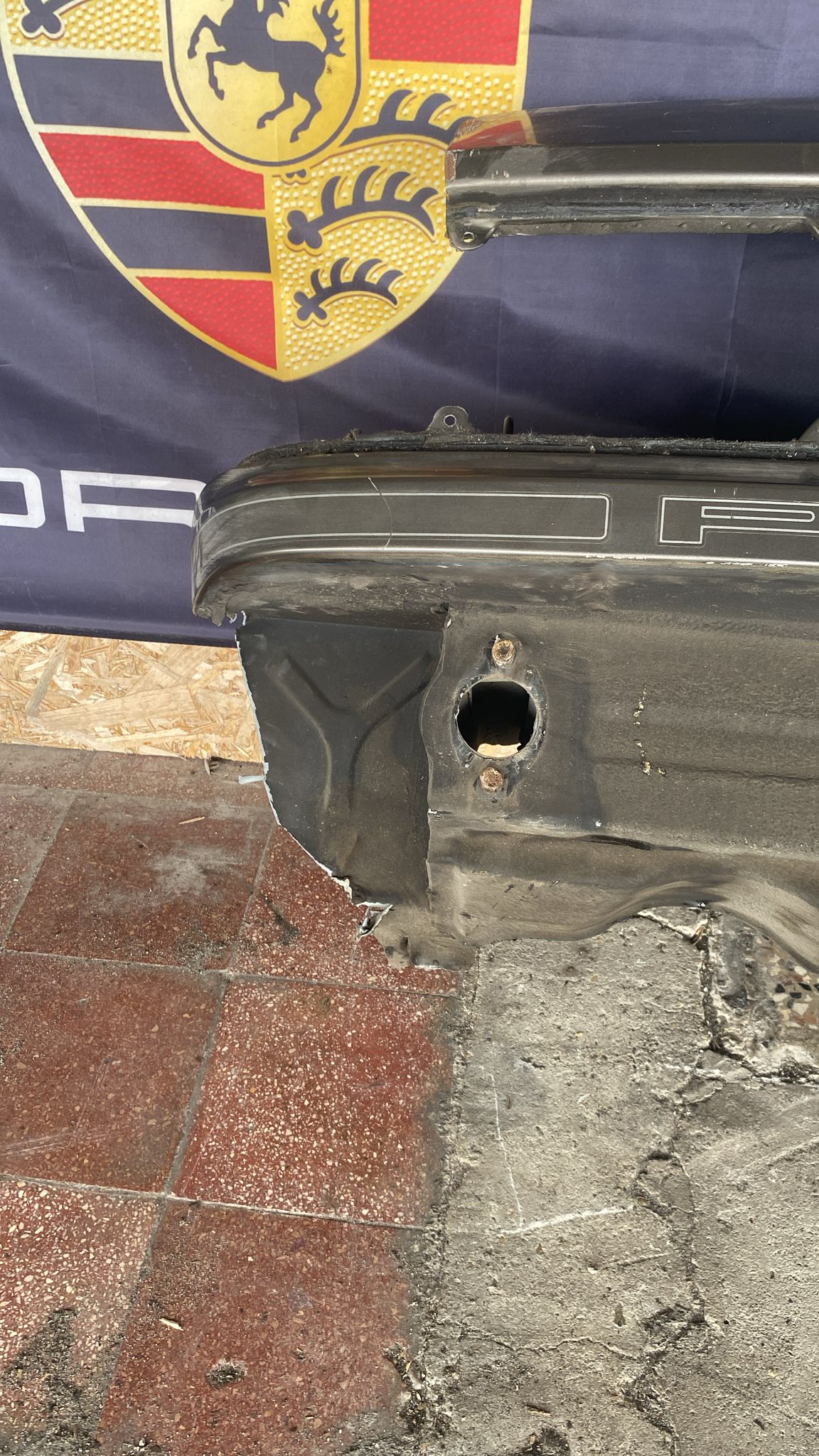 Porsche 944 complete rear cut used, 94450303701