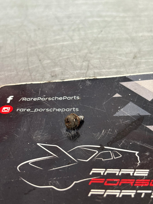 Porsche 928 oval head screw, used 90014310402