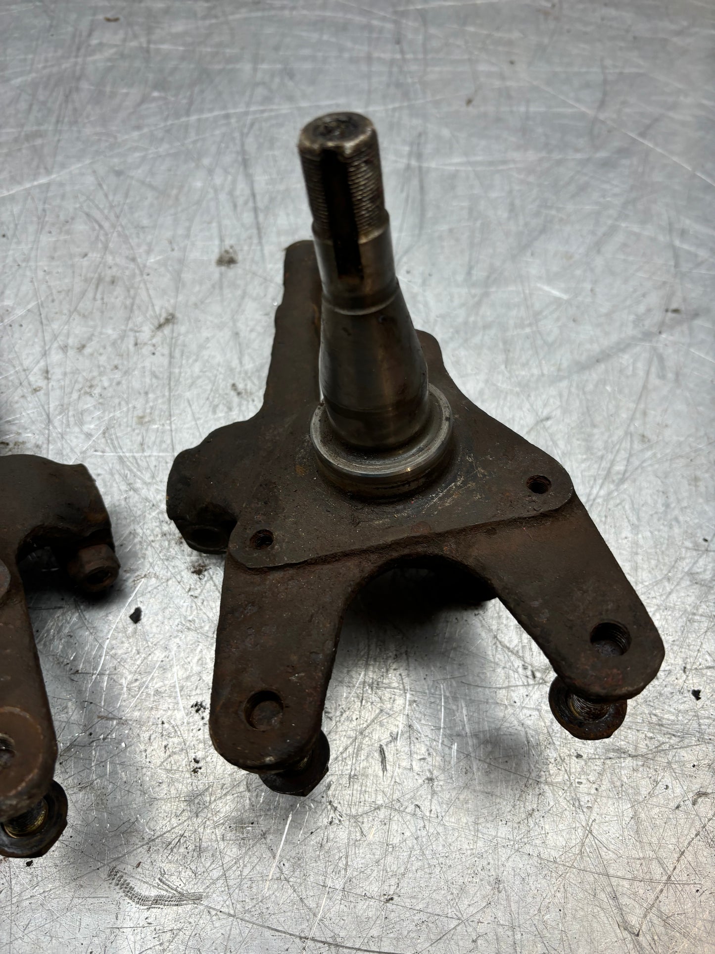 Porsche 924 76-78 pair of Front Spindle, knuckle, 477407312G 477407311G, used