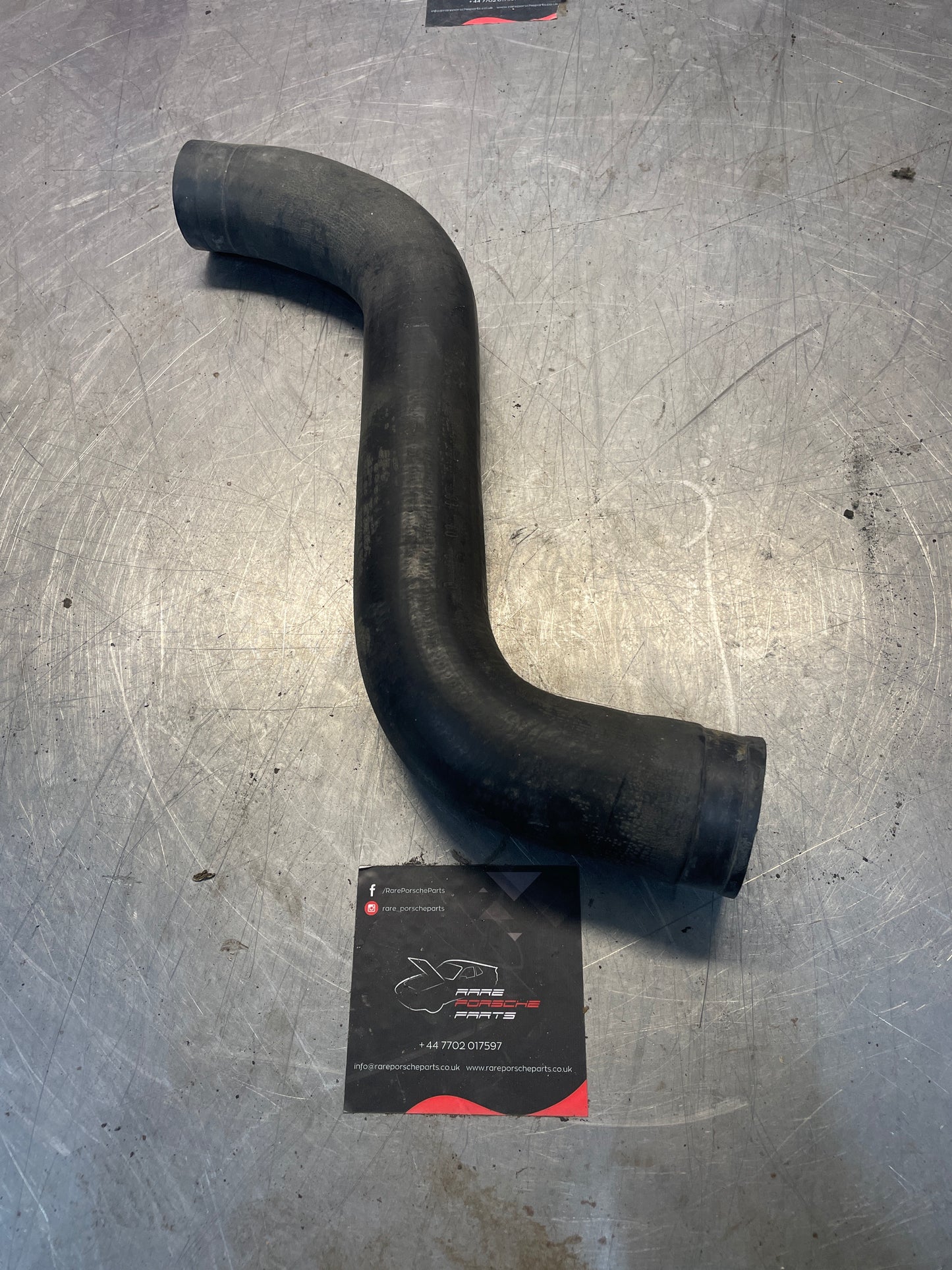 Porsche 928 S Water Hose, used 92810623804