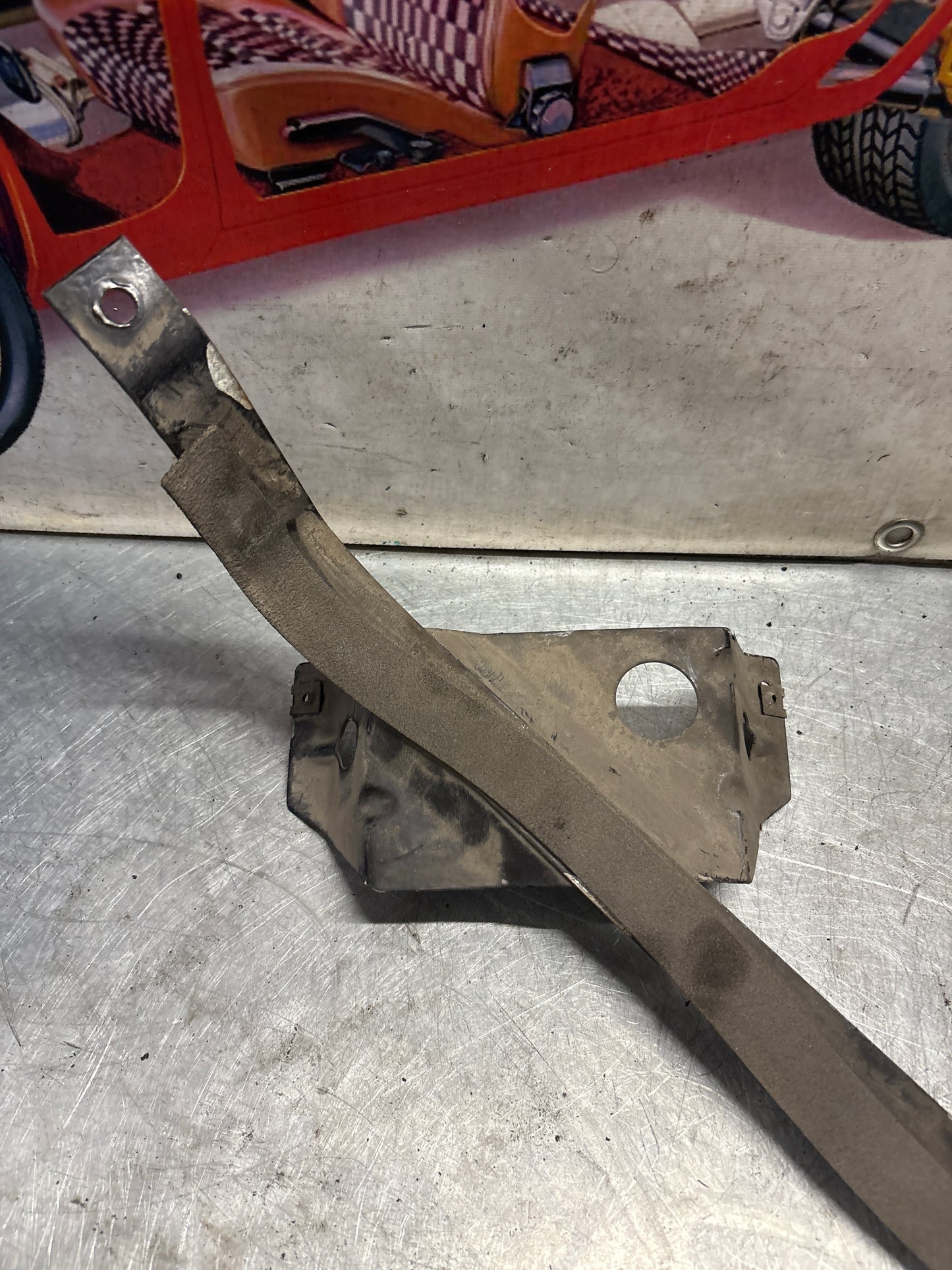 Porsche 944 S2 / Turbo 90- left fuel tank restraining strap, used 95120131502