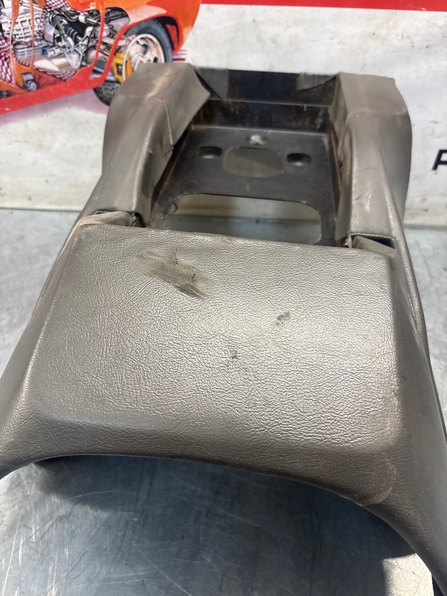 Porsche 928 S center console, rear armrest, greyish green 92852206757 used