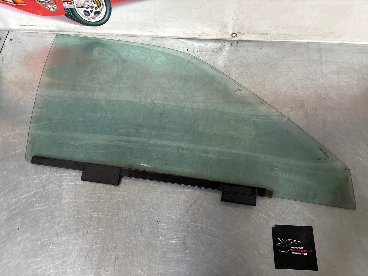 Porsche 944 Right side door glass, used 94454202401
