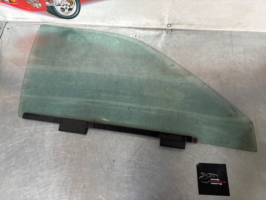 Porsche 944 Right side door glass, used 94454202401