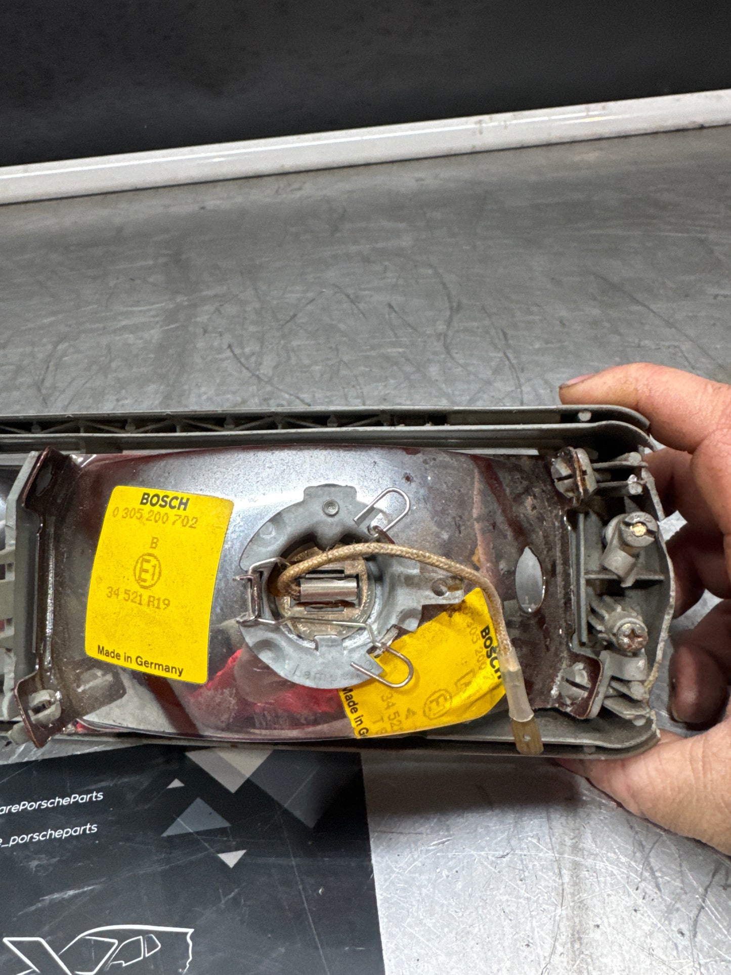 Porsche 944 S2 / Turbo Right side fog light. Spares or repairs. 95163121100