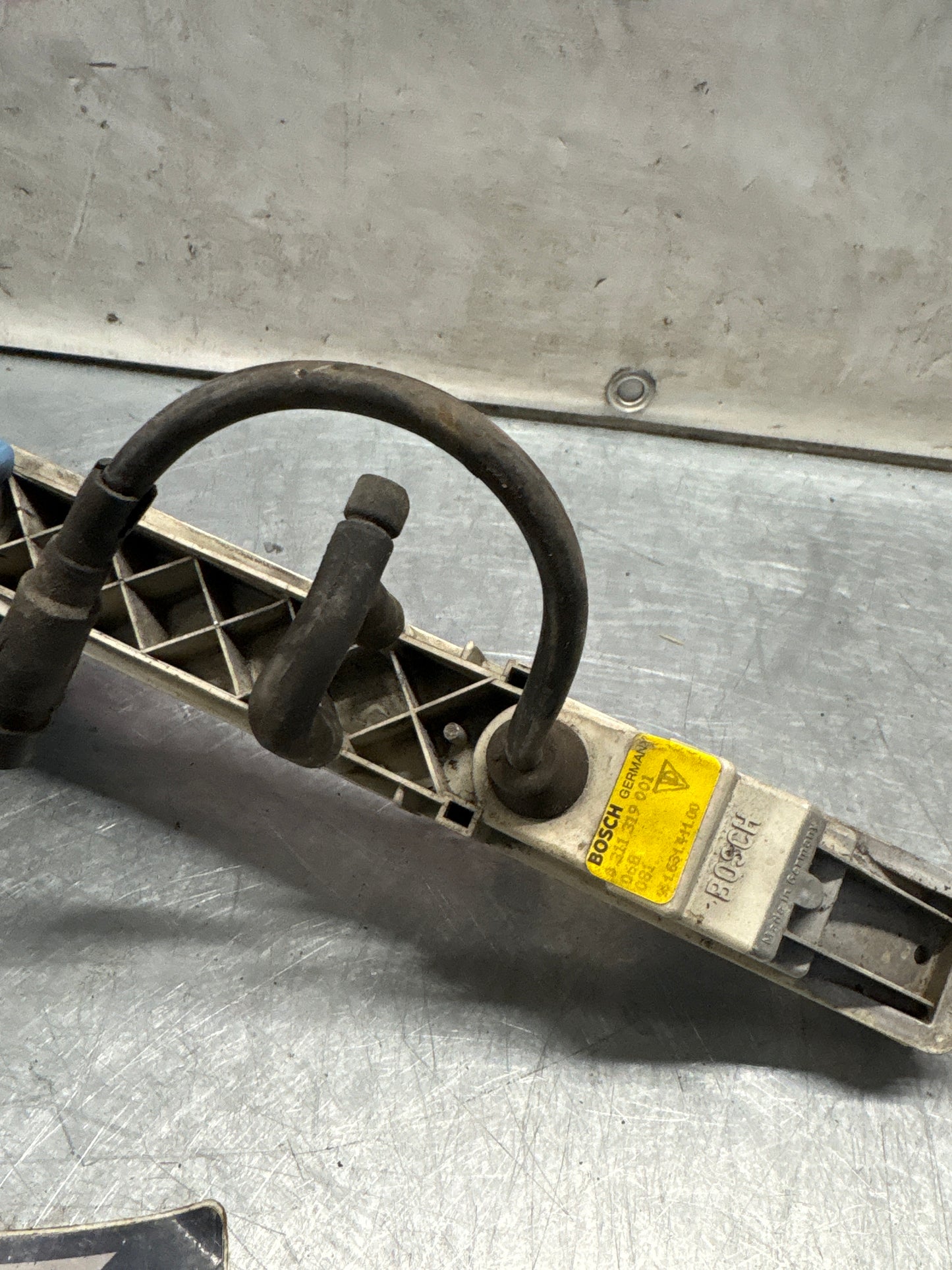 Porsche 944 S2 Turbo front indicator body housing unit. 95163141100 / 0311319001 used