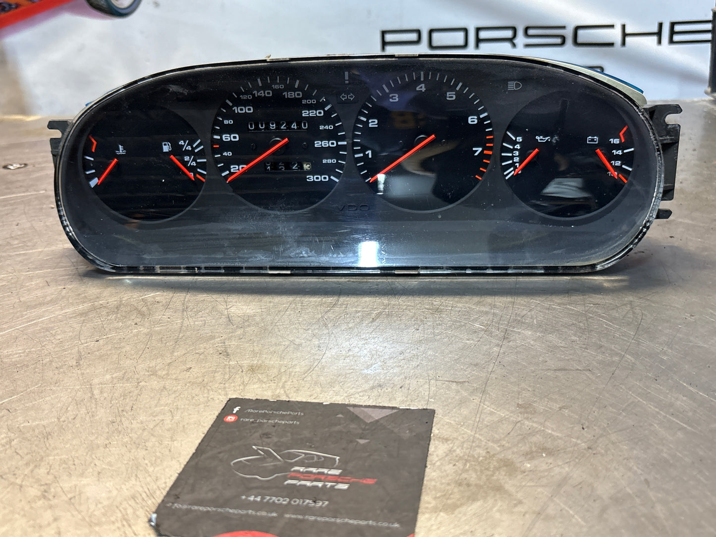 Porsche 968 dash clock binnacle pod speedometer, 94464131163 used 009240 km plastic screen has some small scratches