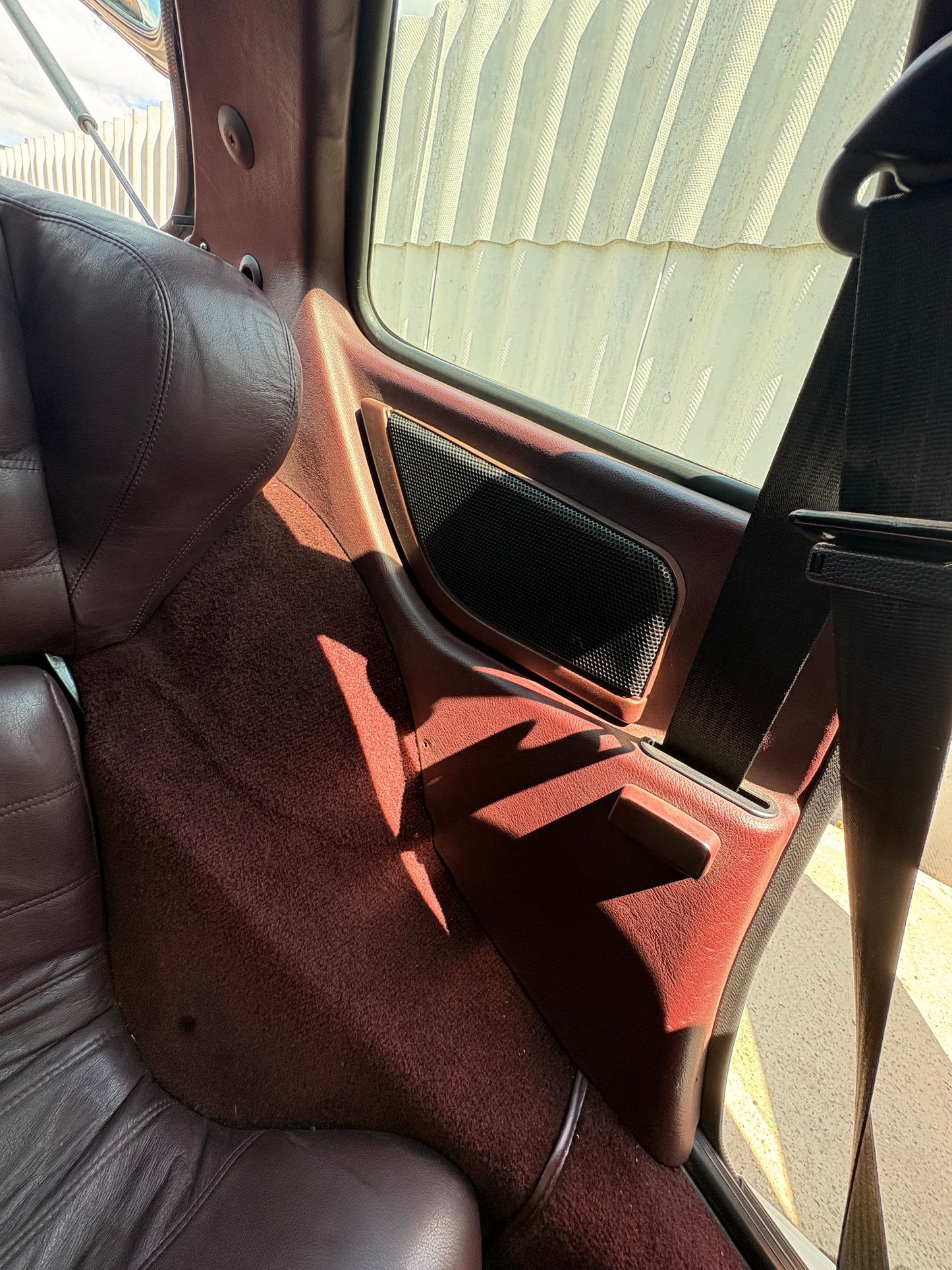 Porsche 944 Turbo/S2 complete Burgundy Interior with Recaro Sport seats, LHD