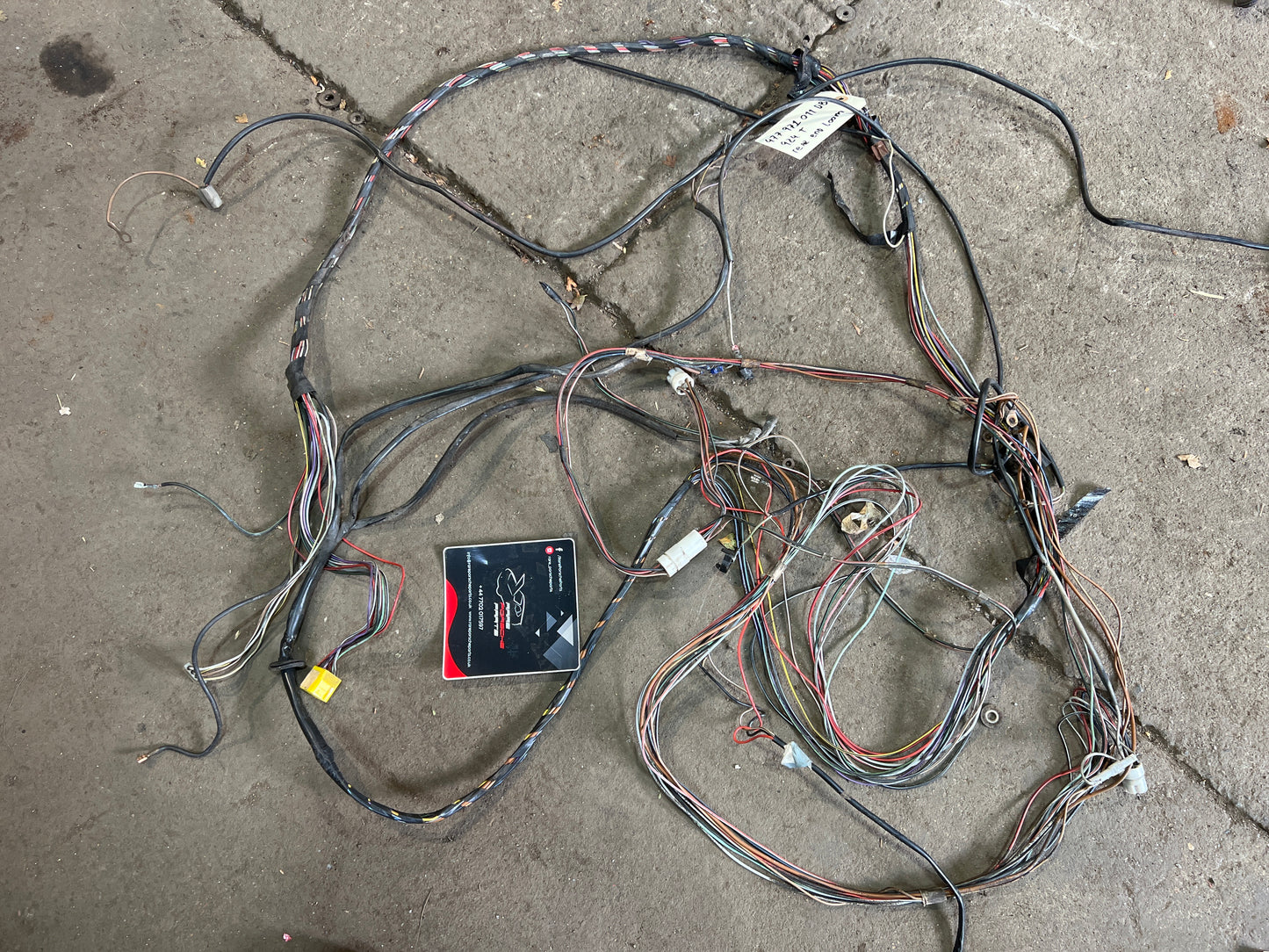 Porsche 944 924 rear interior loom 477971011DB