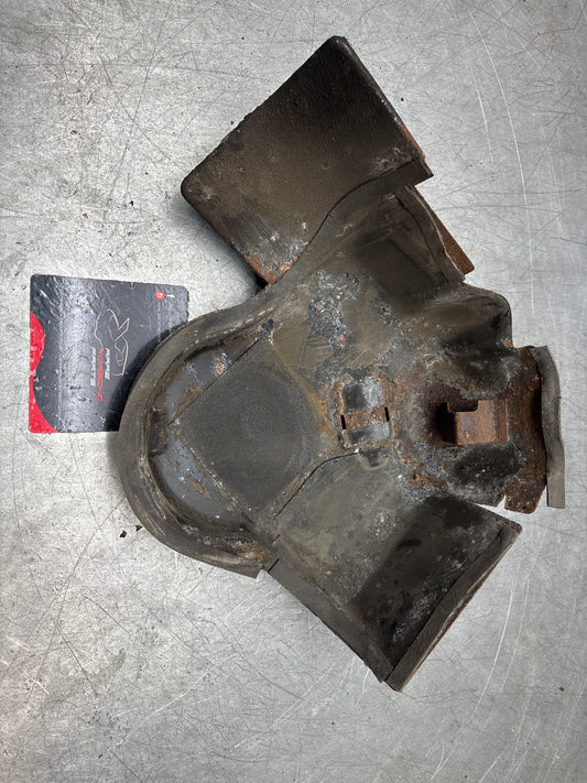 Porsche 944 85.5- fuel pump cover plate 94420133100