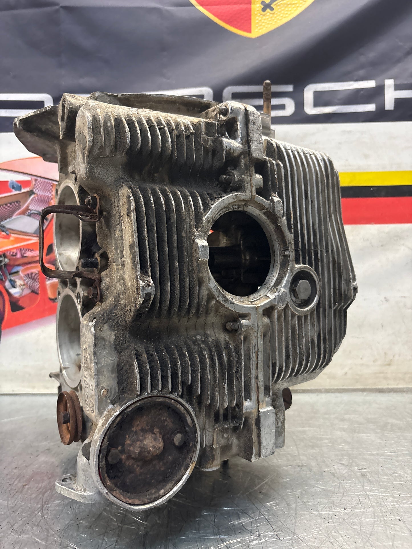 Porsche 914 1.7L engine case, used EA061528