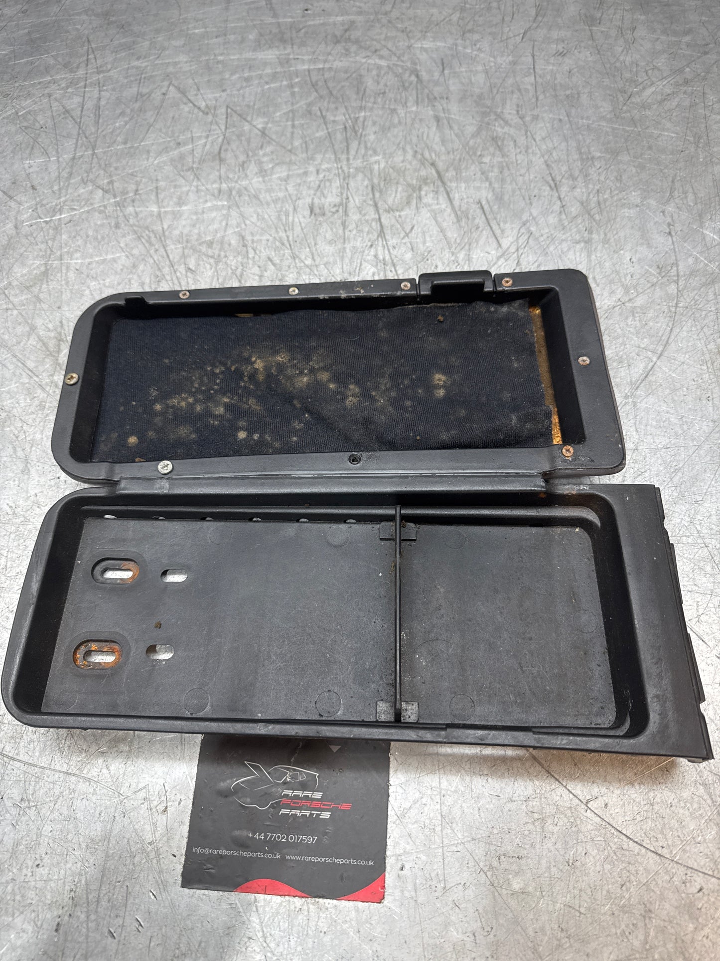 Porsche 944 86-92 arm rest grey 94555206300 spares or repair RHD