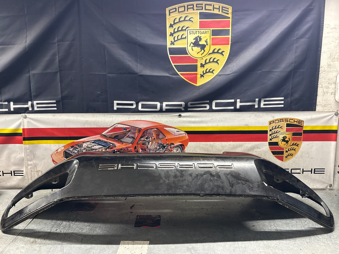 Porsche 928 rear bumper, used 928505023