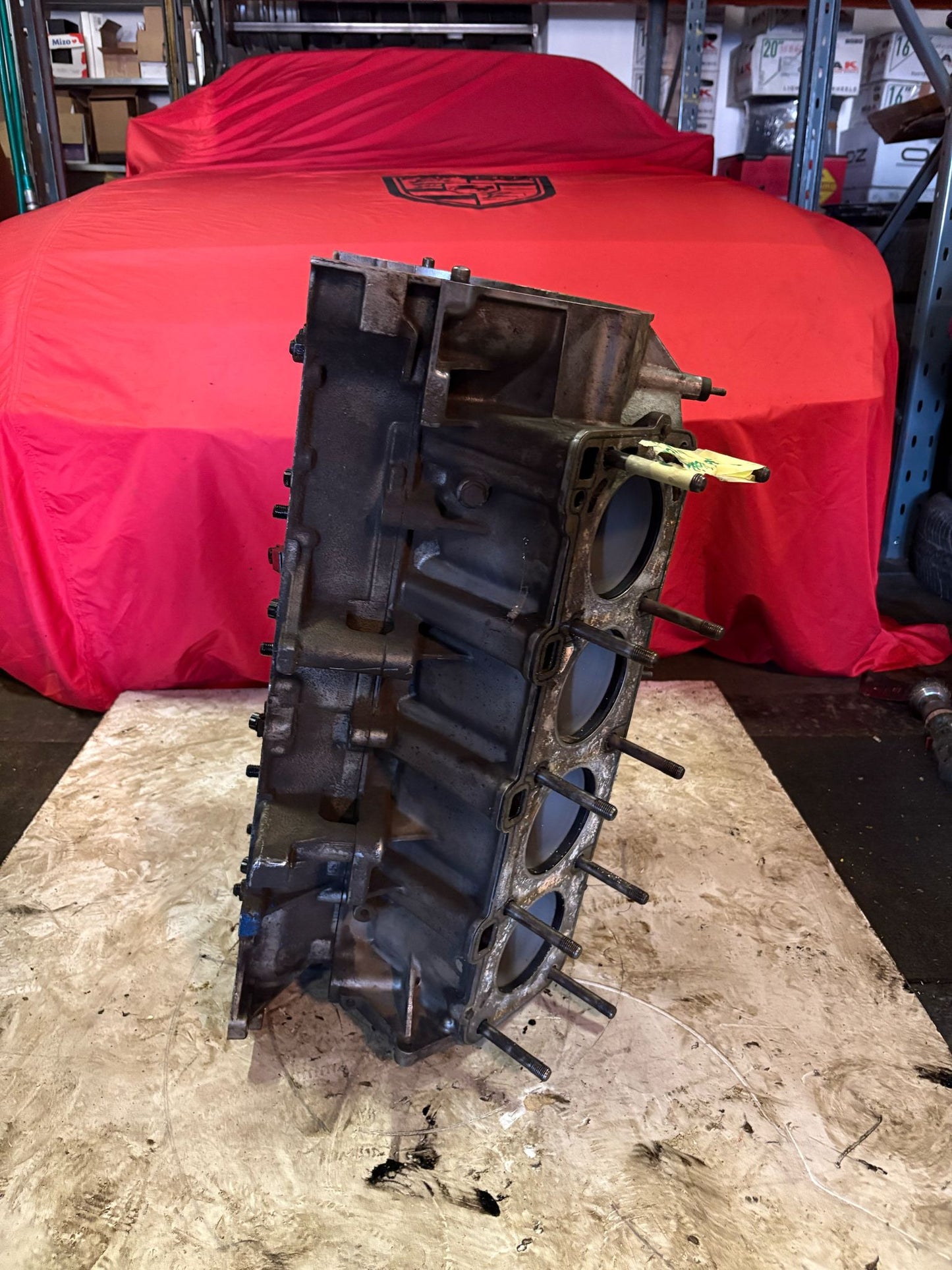 Porsche 928 M28/01 4.5 block with pistons, used