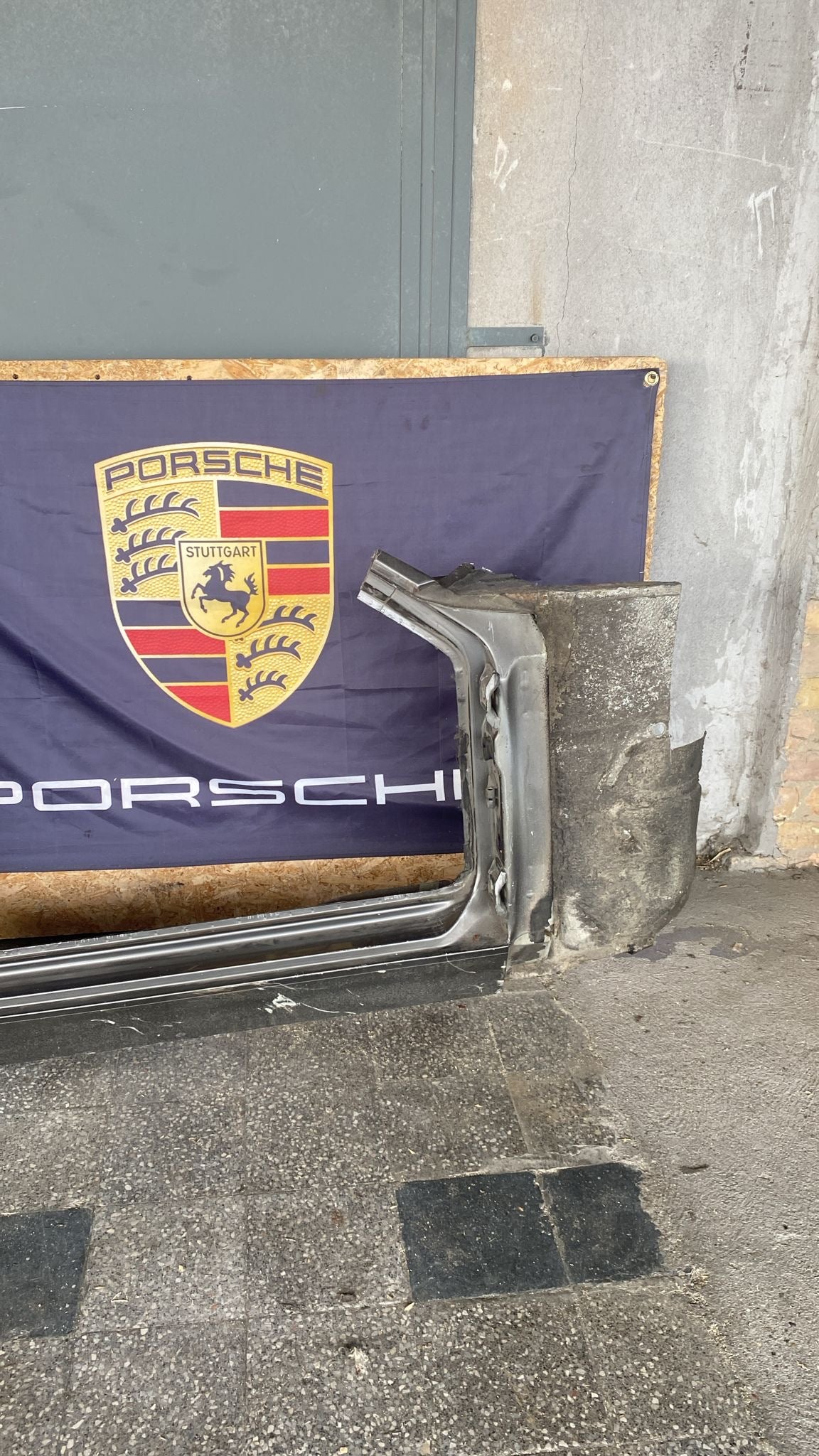 Porsche 944 Right side cut, rear fender with sill 94450390403, 94450361200