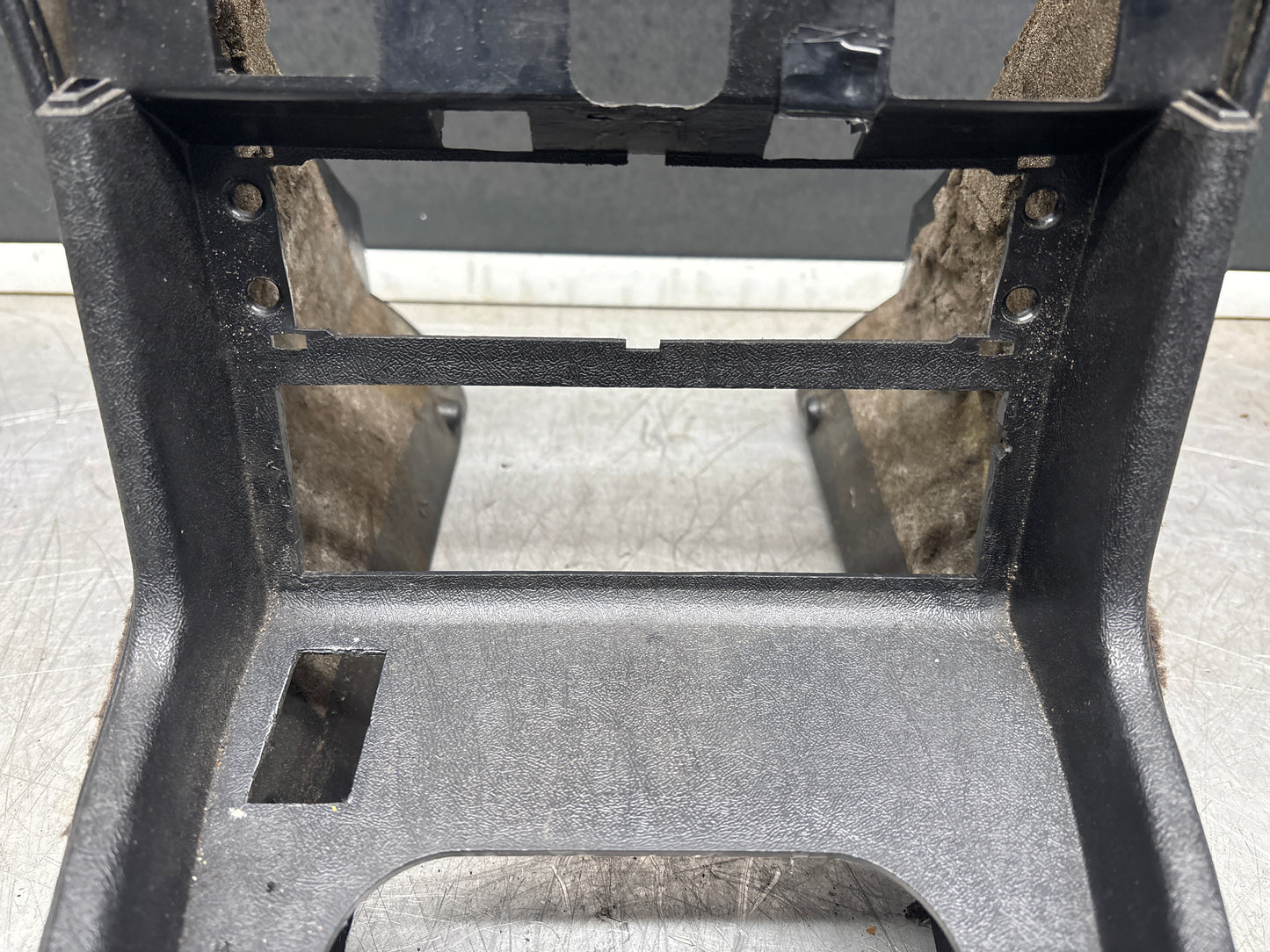 Porsche 924 centre console black, with one switch hole 477857951 / 477857969 used, black carpet