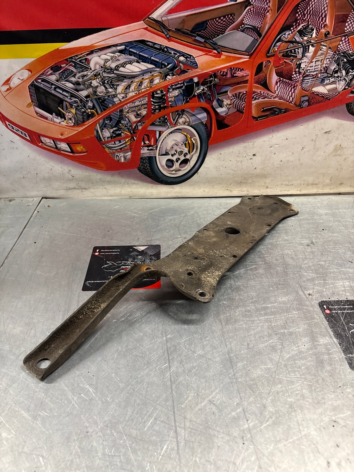 Porsche 928 protective plate LHD 92837501901