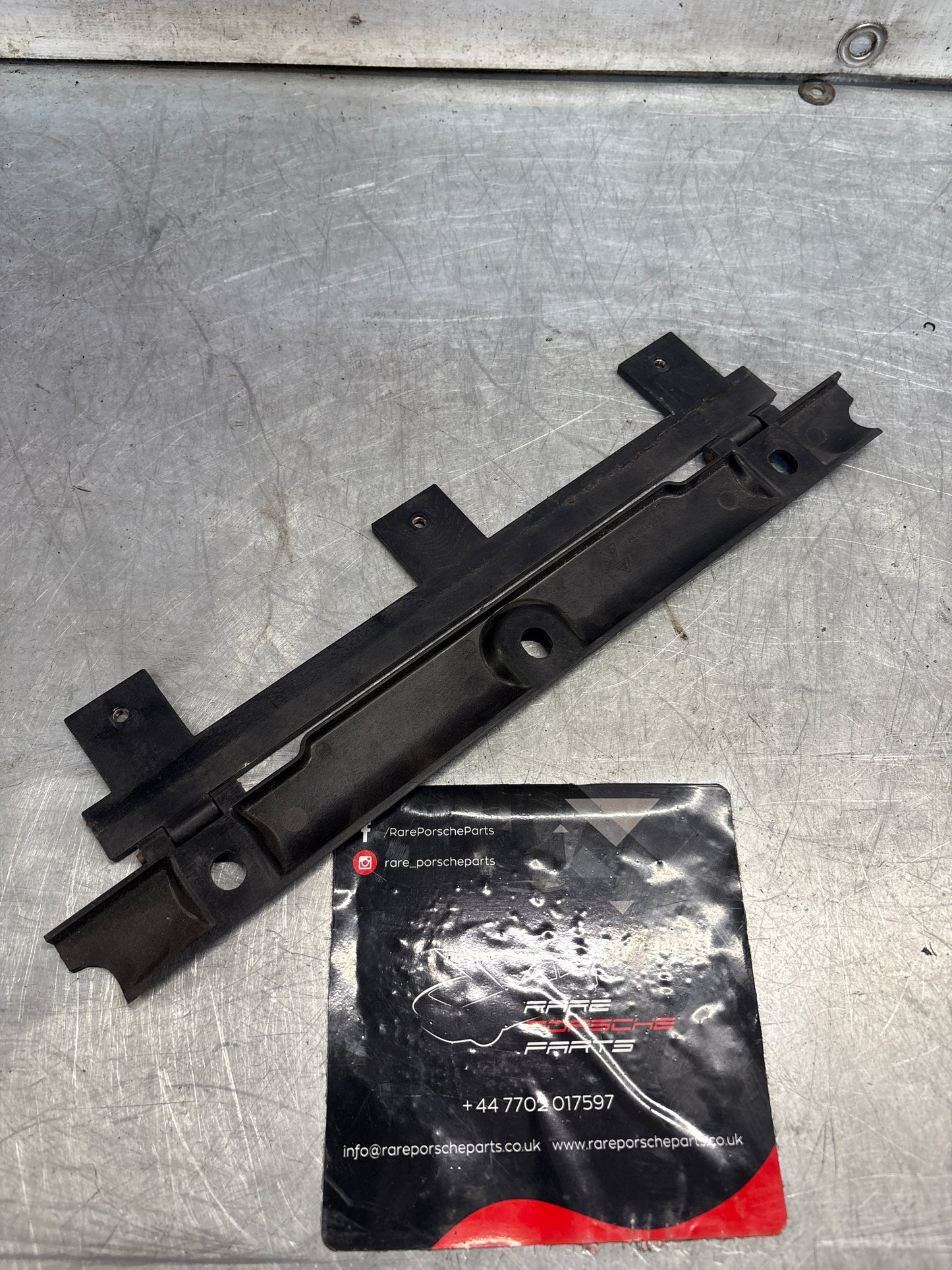 Porsche 928 Glove box bottom hinge 92855205503, used