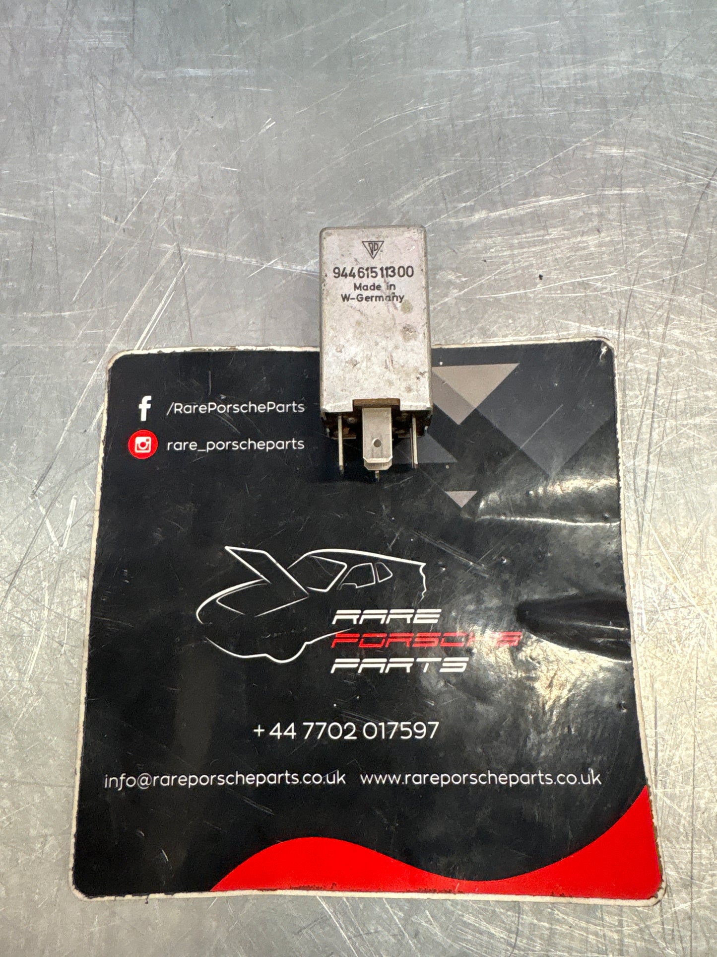Porsche 944 air conditioner fan relay, used 94461511300