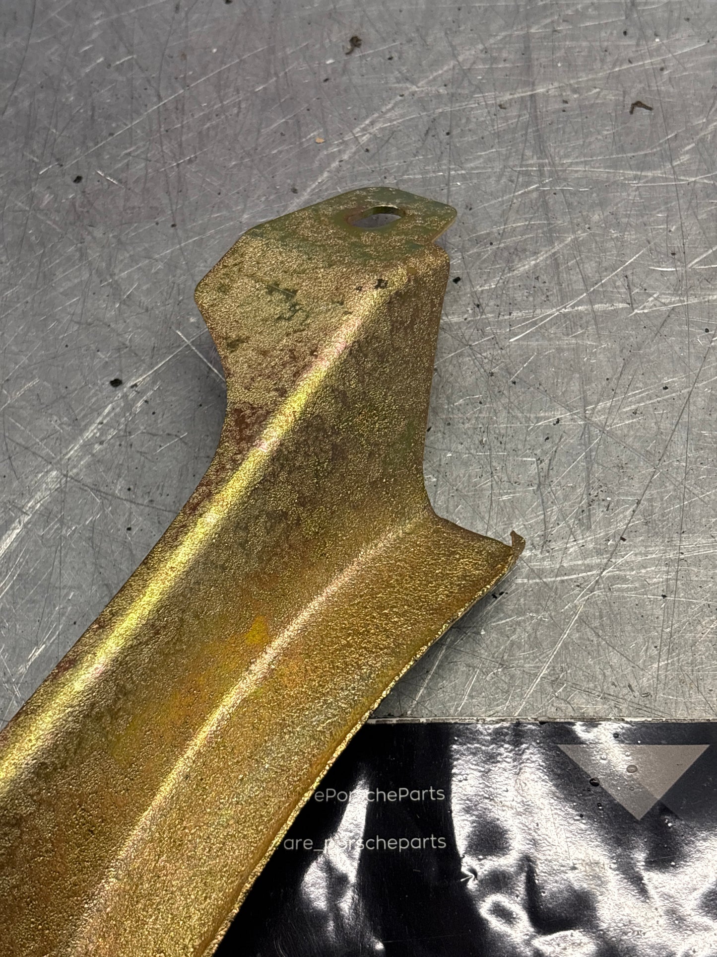 Porsche 924 exhaust muffler retaining support bracket 477253253D, refurbished