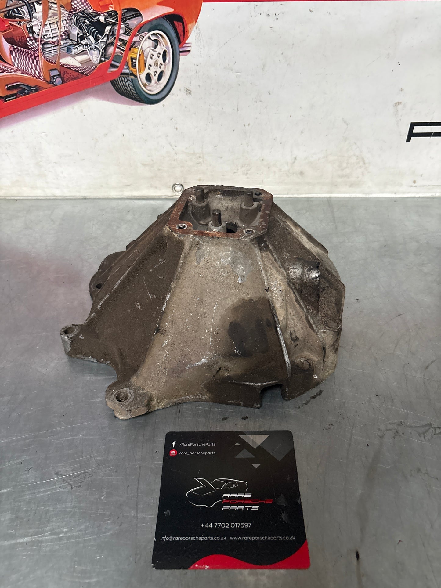 Porsche 924 Bell housing, used 477521111