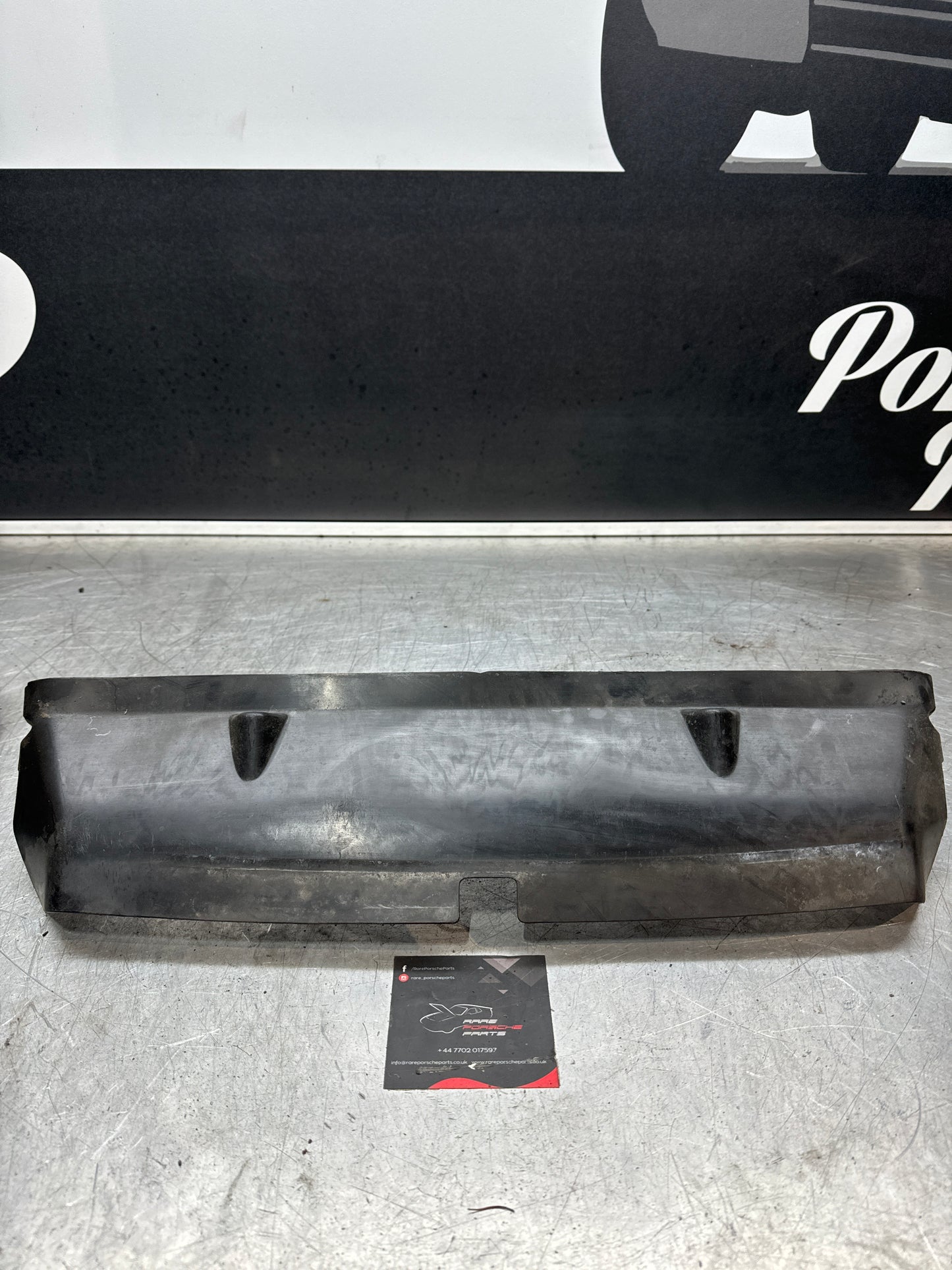 Porsche 944 S2 / turbo front air duct 94457513300 used