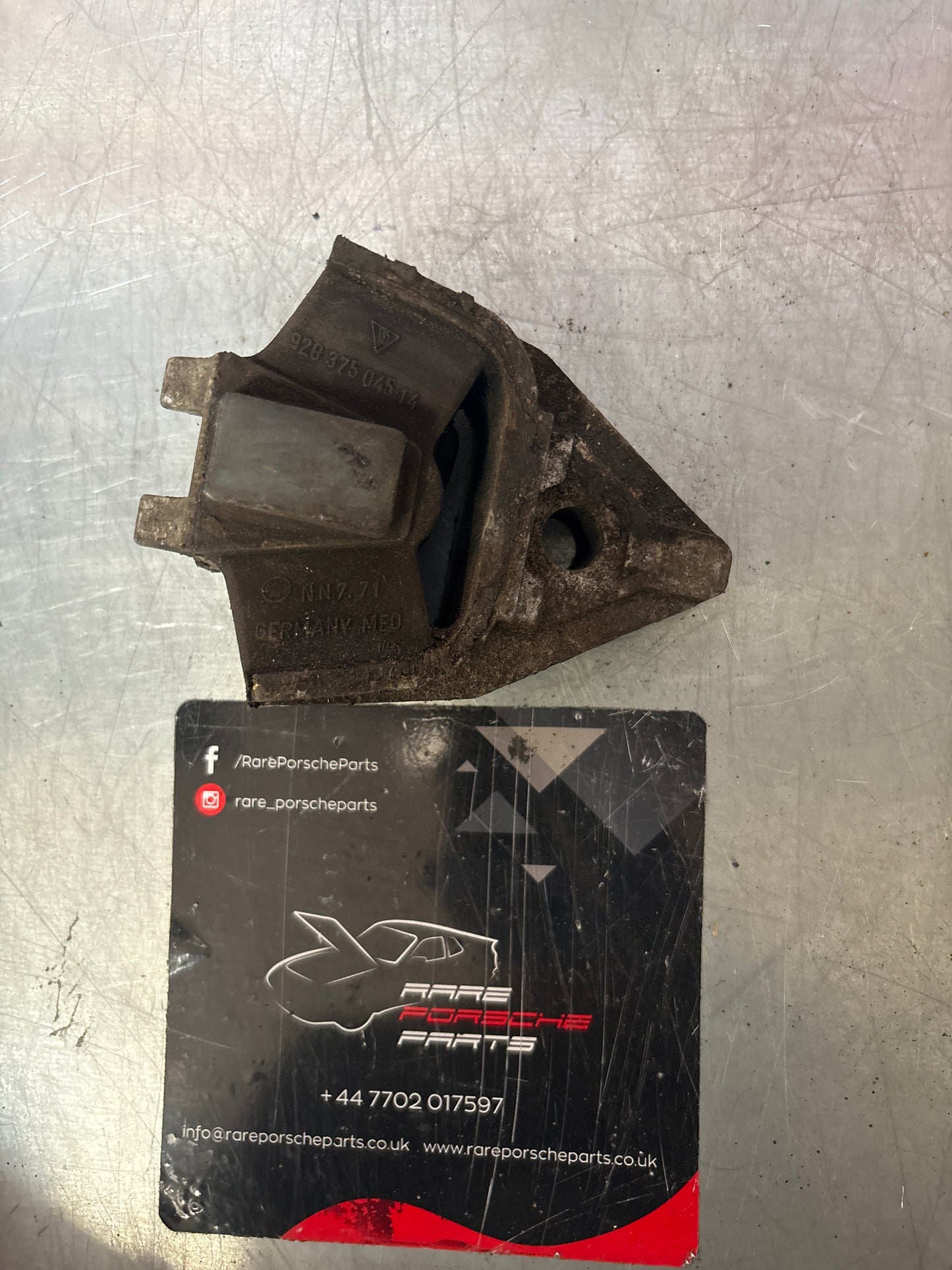 Porsche 928 transmission mount, used 92837504514