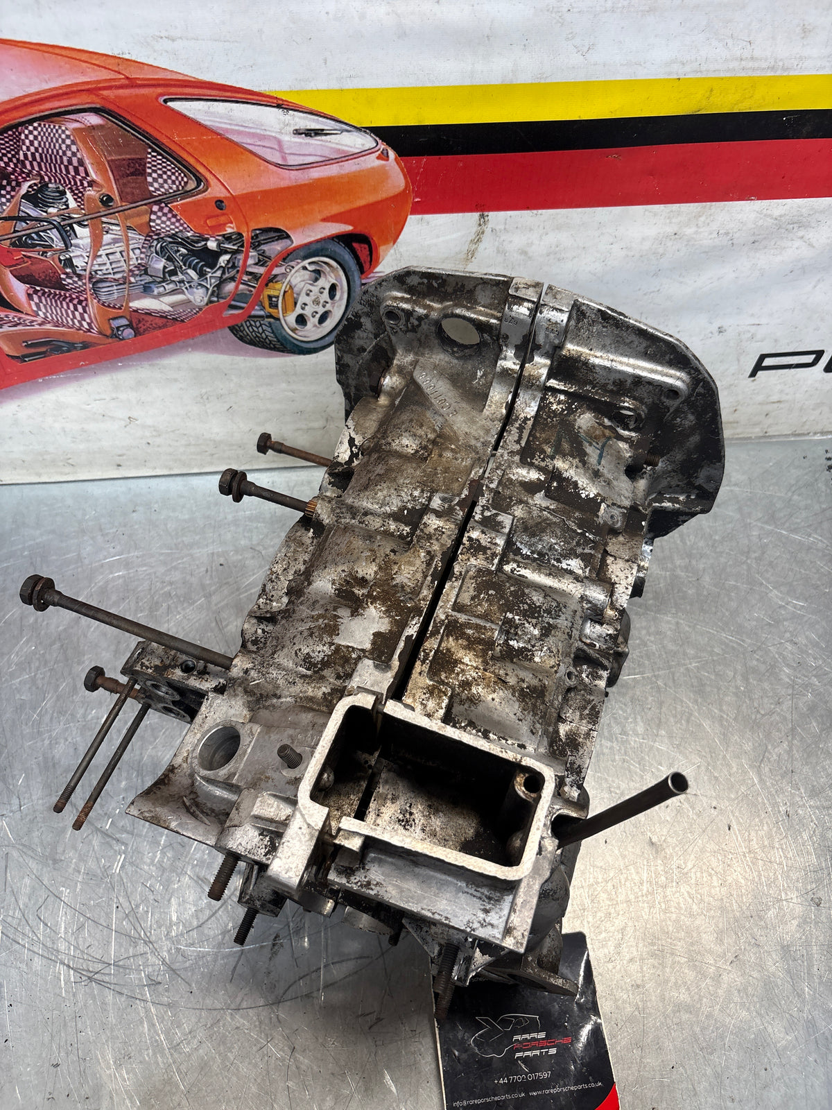 Porsche 914 1.8L engine case, used EC011666