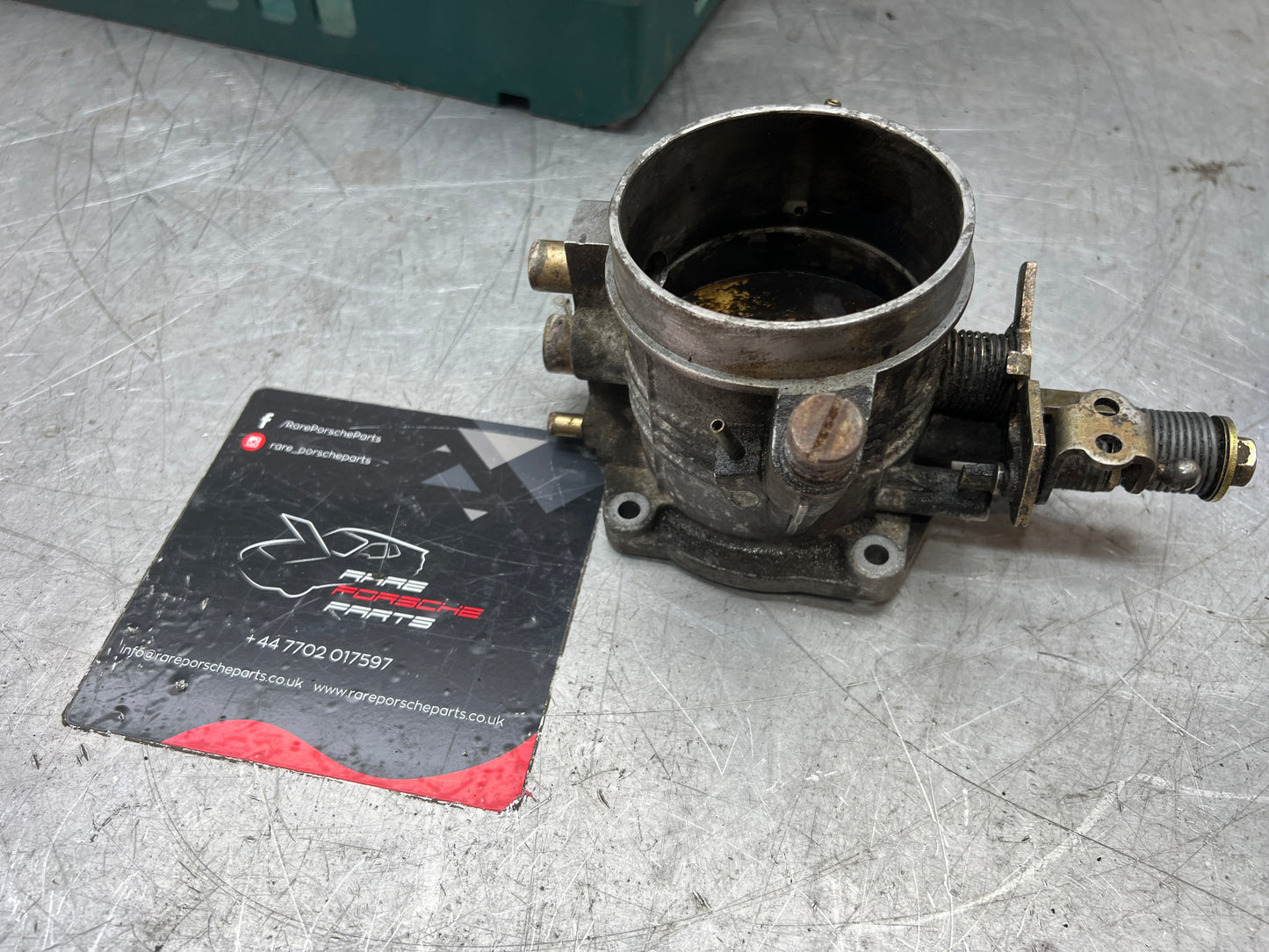 Porsche 928 4.5 Throttle Body Butterfly Valve, 92811009008 used