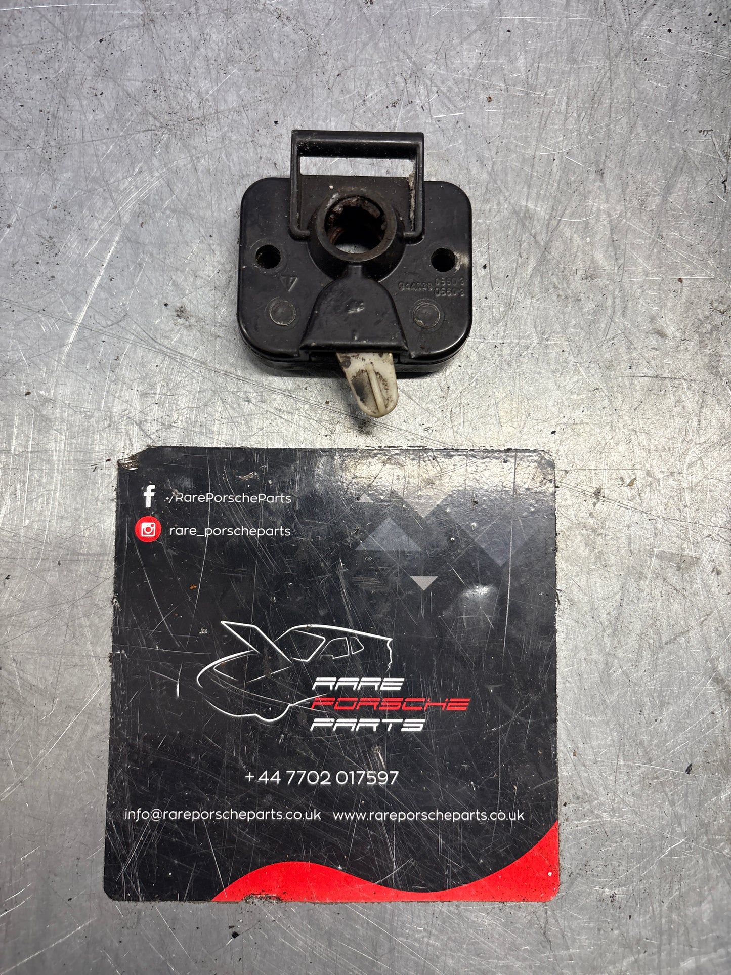 Porsche late 924 944 Boot From 85.5 Tailgate hatch lock from left 94453805503 used