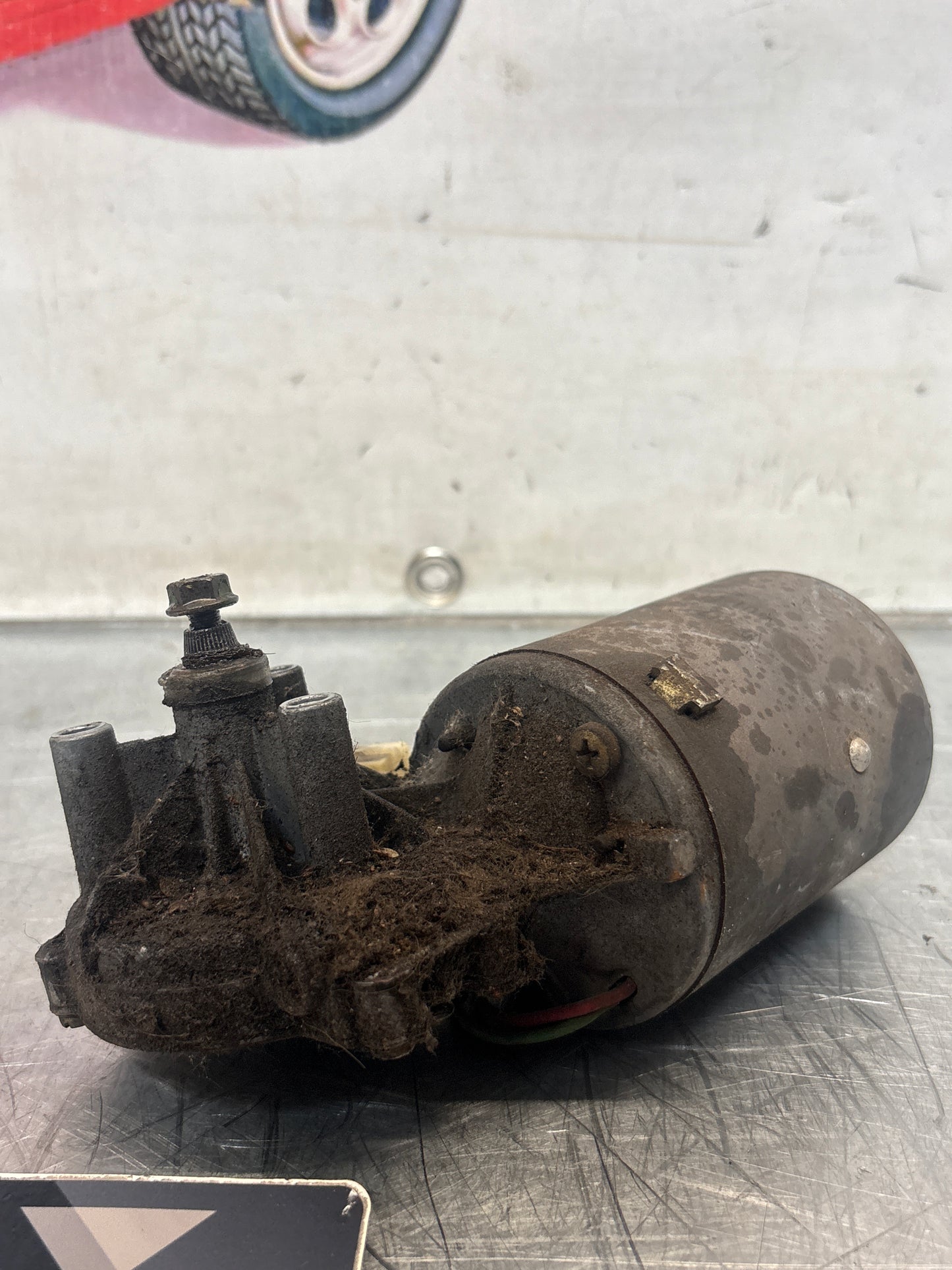 Porsche 924 / early 944 front windscreen wiper motor 477955113B used