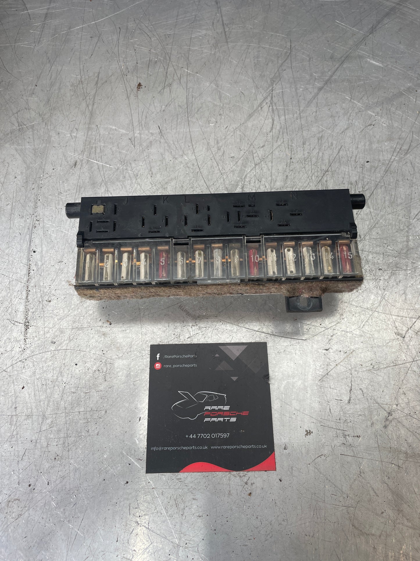 Porsche 924 944 (1979-1989) Fuse Box 477941813 used