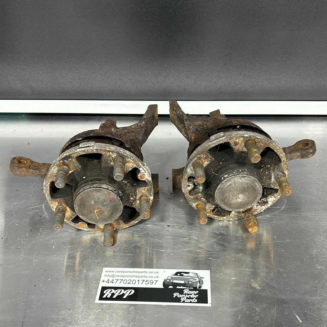 Porsche 944 Turbo M030 pair if Front Spindles with hub, 95134165534 95134165634 spares or repair