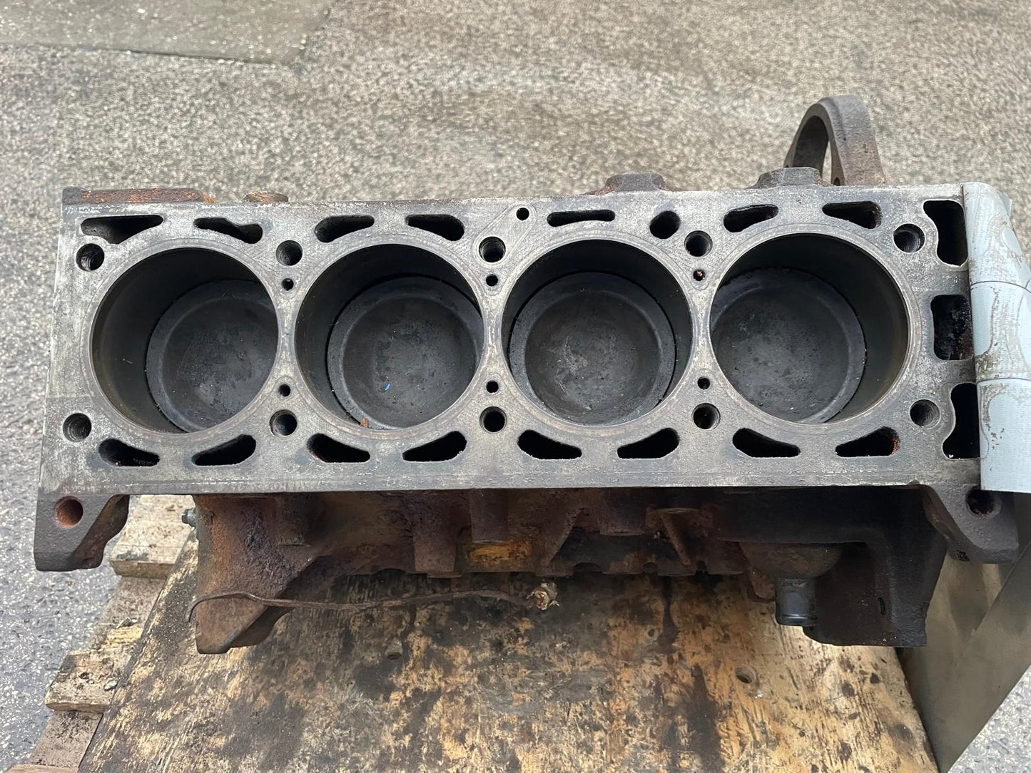 Porsche 924 Turbo S1 31/01 short block, used