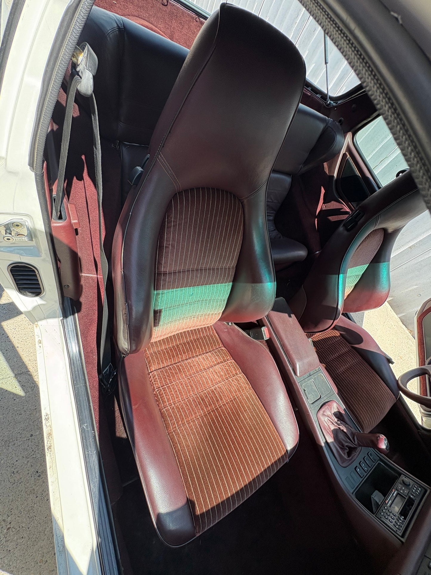 Porsche 944 Turbo/S2 complete Burgundy Interior with Recaro Sport seats, LHD
