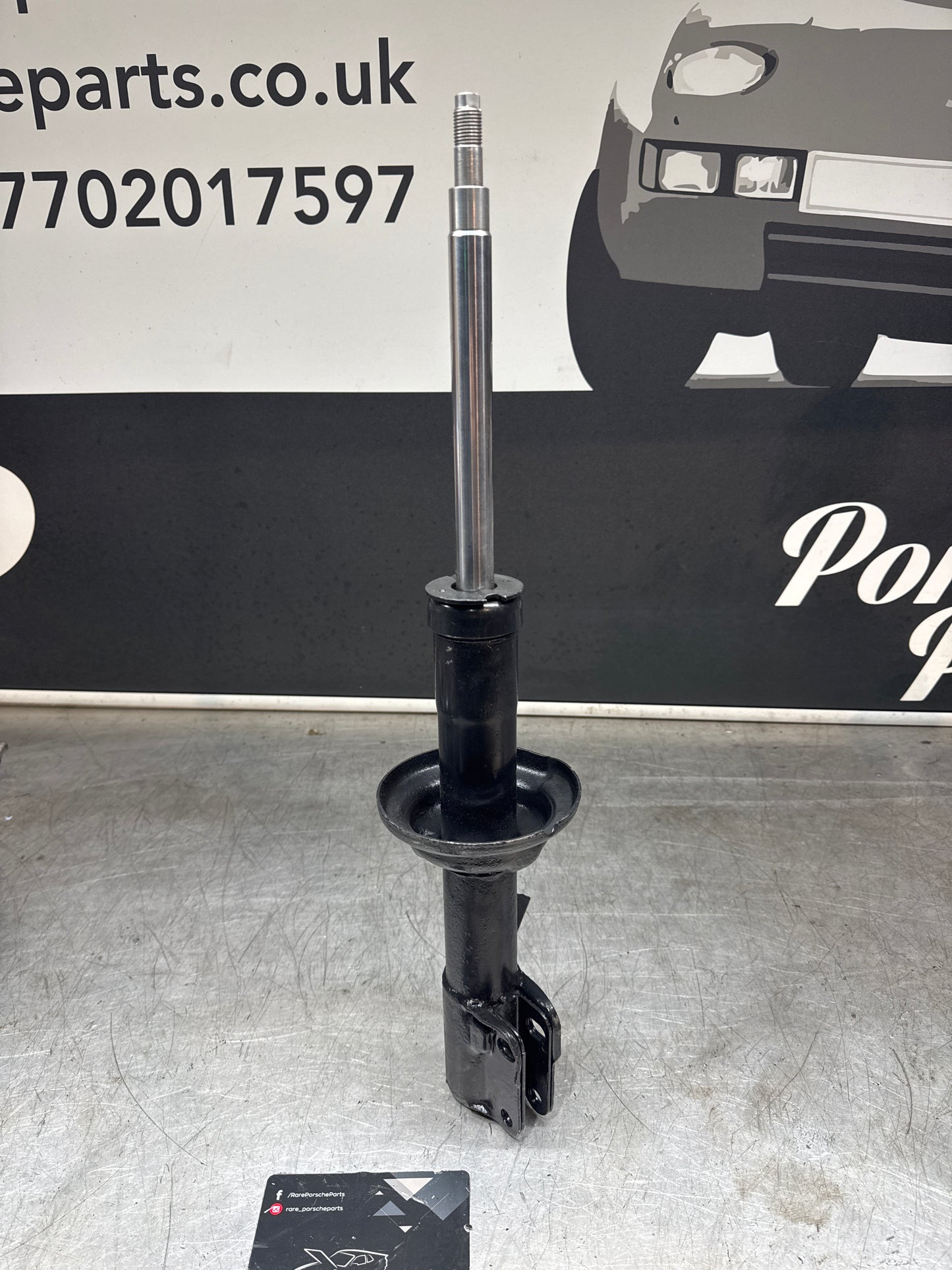 Porsche 924/ Early 944 Refurbished Front struts Pair. 477412031F/ 477412032F